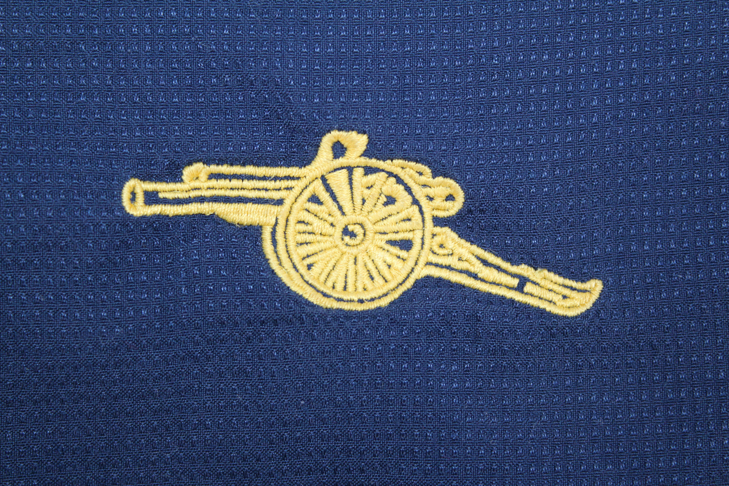 ARSENAL 2001-02 NIKE AWAY FOOTBALL SHORTS LARGE