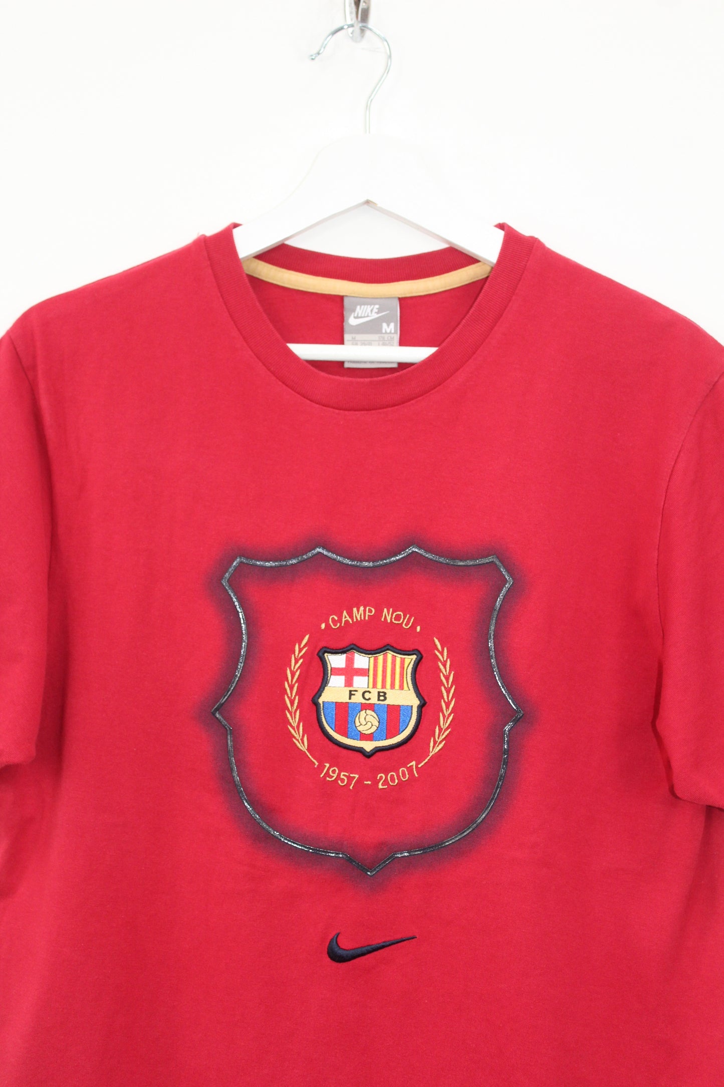 NIKE BARCELONA 2007 50th YEARS CAMP NOU FOOTBALL T-SHIRT MEDIUM