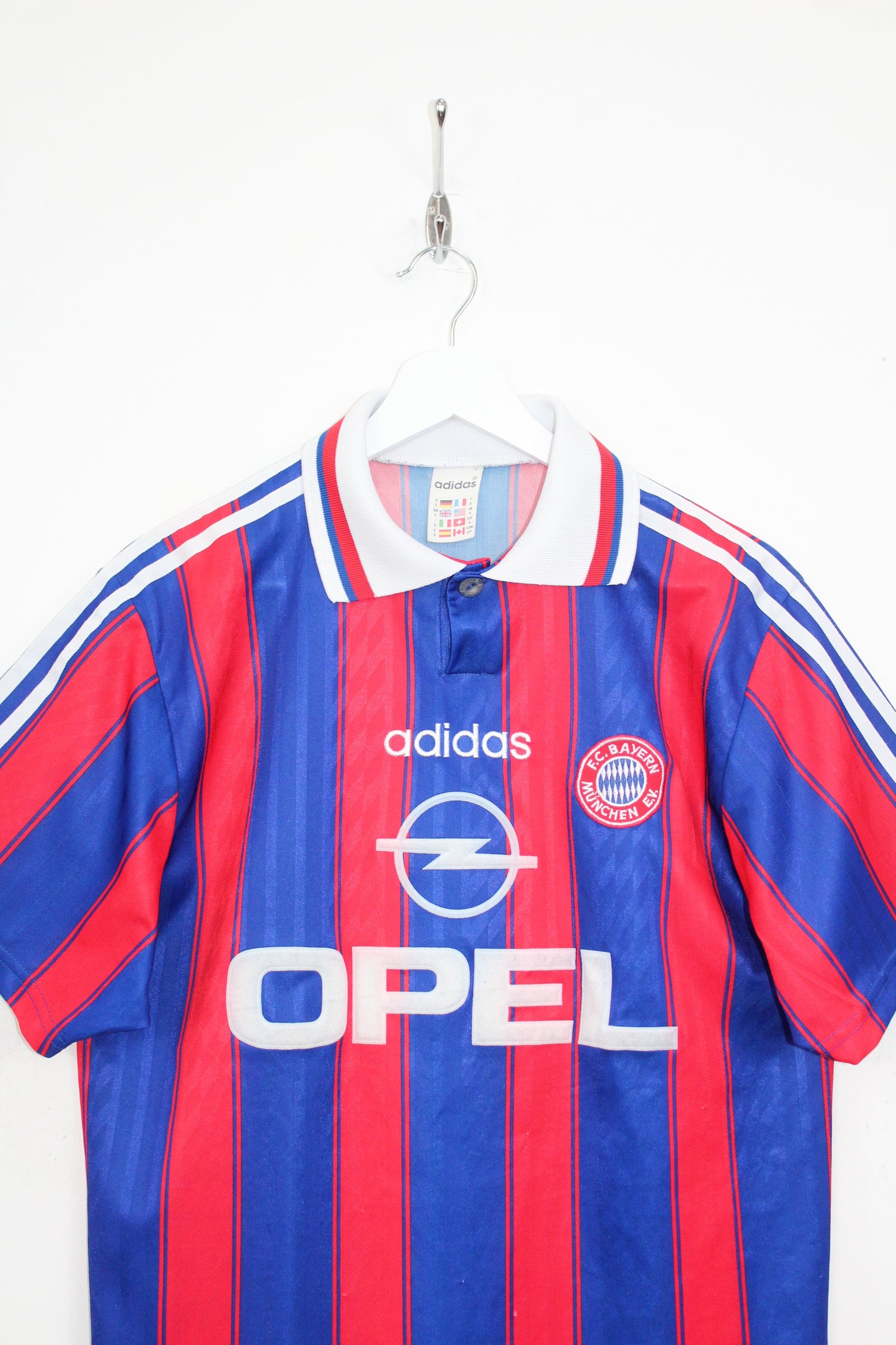 BAYERN MUNICH 1995-97 VINTAGE ADIDAS #14 SFORZA HOME FOOTBALL SHIRT SMALL