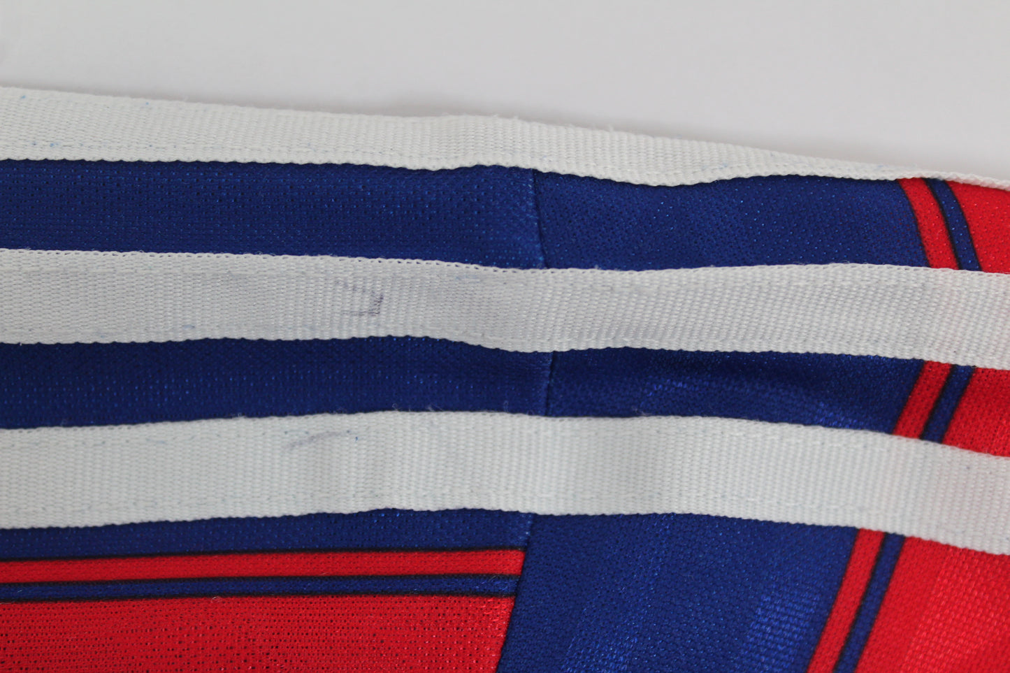 BAYERN MUNICH 1995-97 VINTAGE ADIDAS #14 SFORZA HOME FOOTBALL SHIRT SMALL