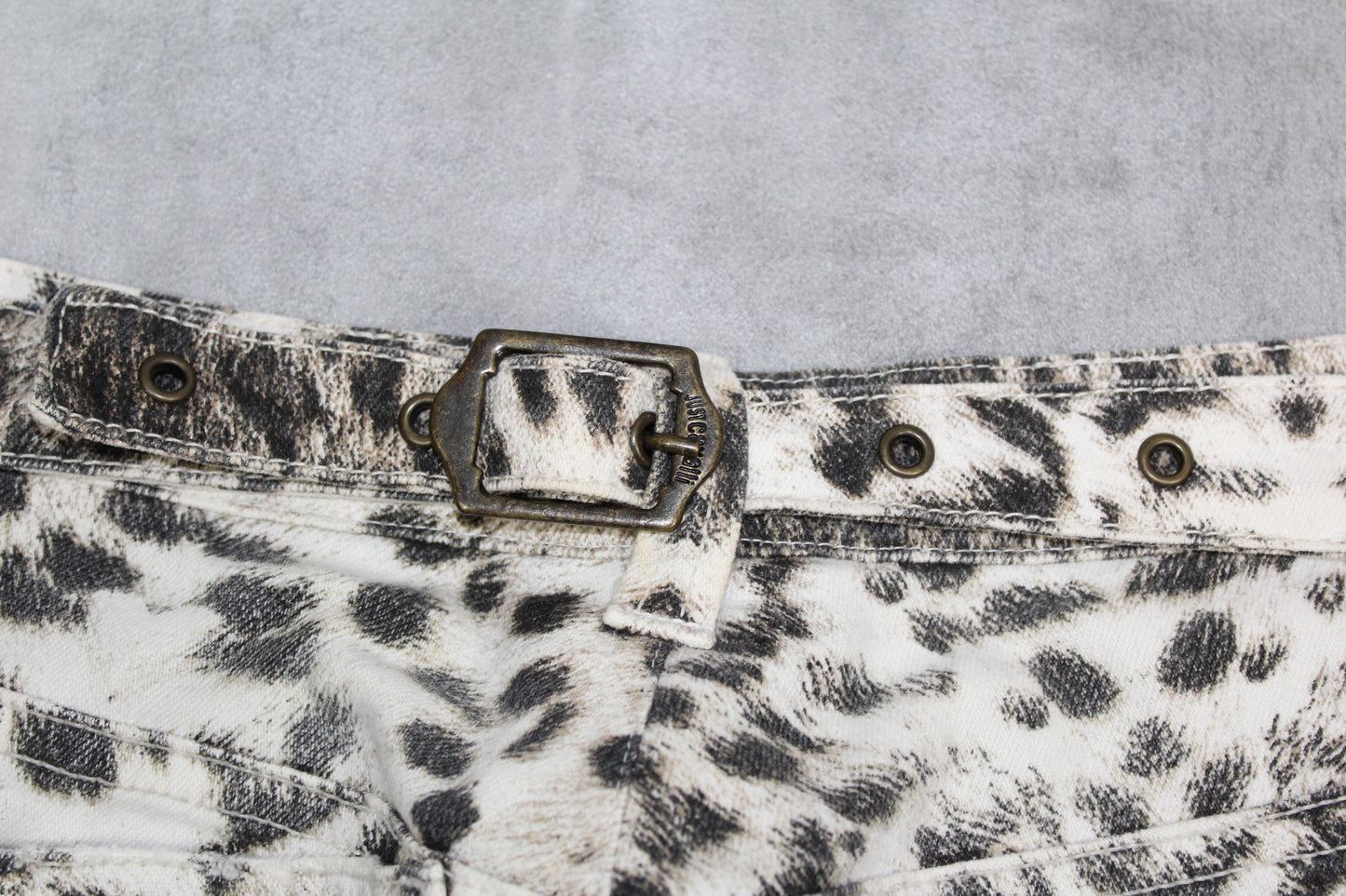 VINTAGE JUST CAVALLI AW 2005 CHEETAH GRADIENT PRINT STRAIGHT LEG JEANS W 32" x L 29"