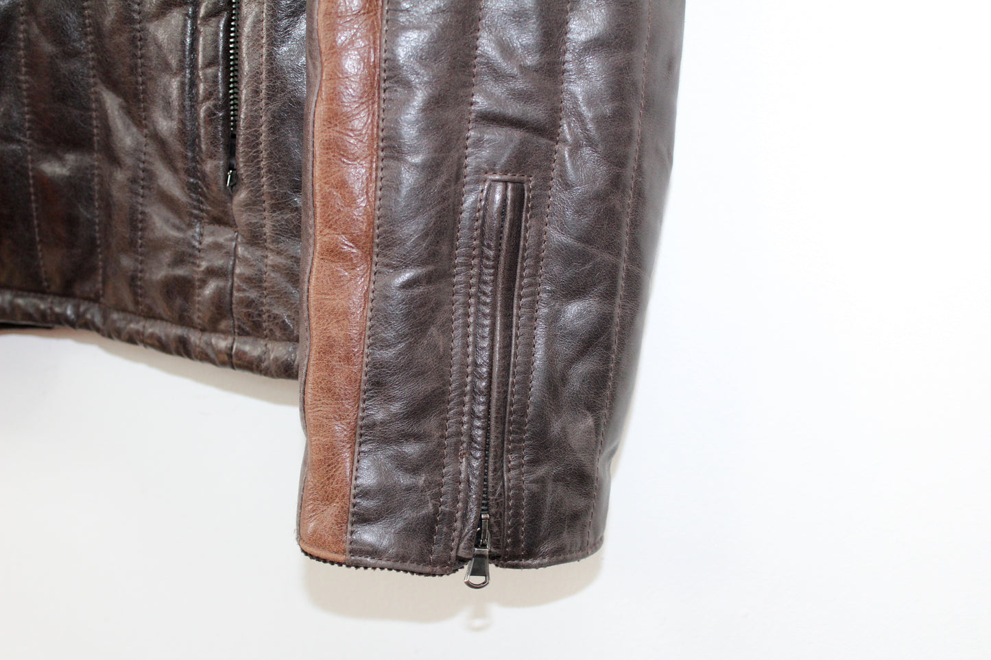 FILA x FERRARI 90'S VINTAGE LEATHER JACKET MEDIUM