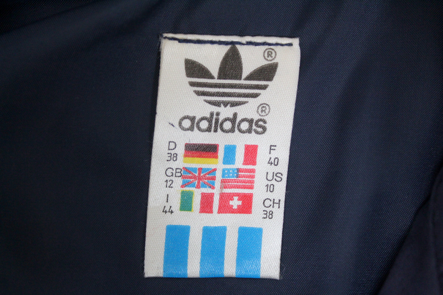 ADIDAS 80'S VINTAGE PADDED PUFFER GILET MEDIUM