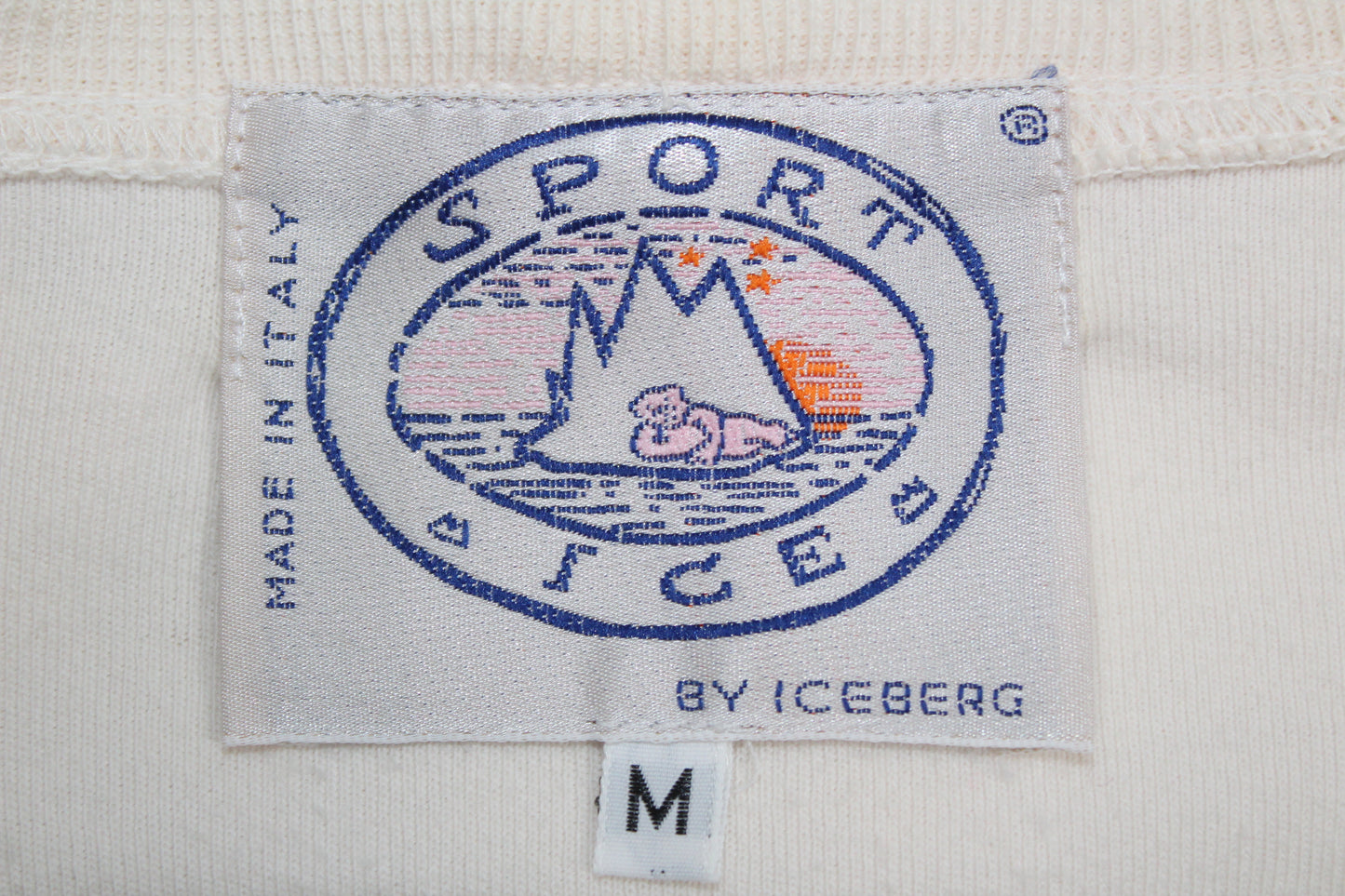 ICEBERG SPORT ICE 90'S VINTAGE EMBROIDERED GOLF PLAYING BEAR SCENE SWEATSHIRT MEDIUM
