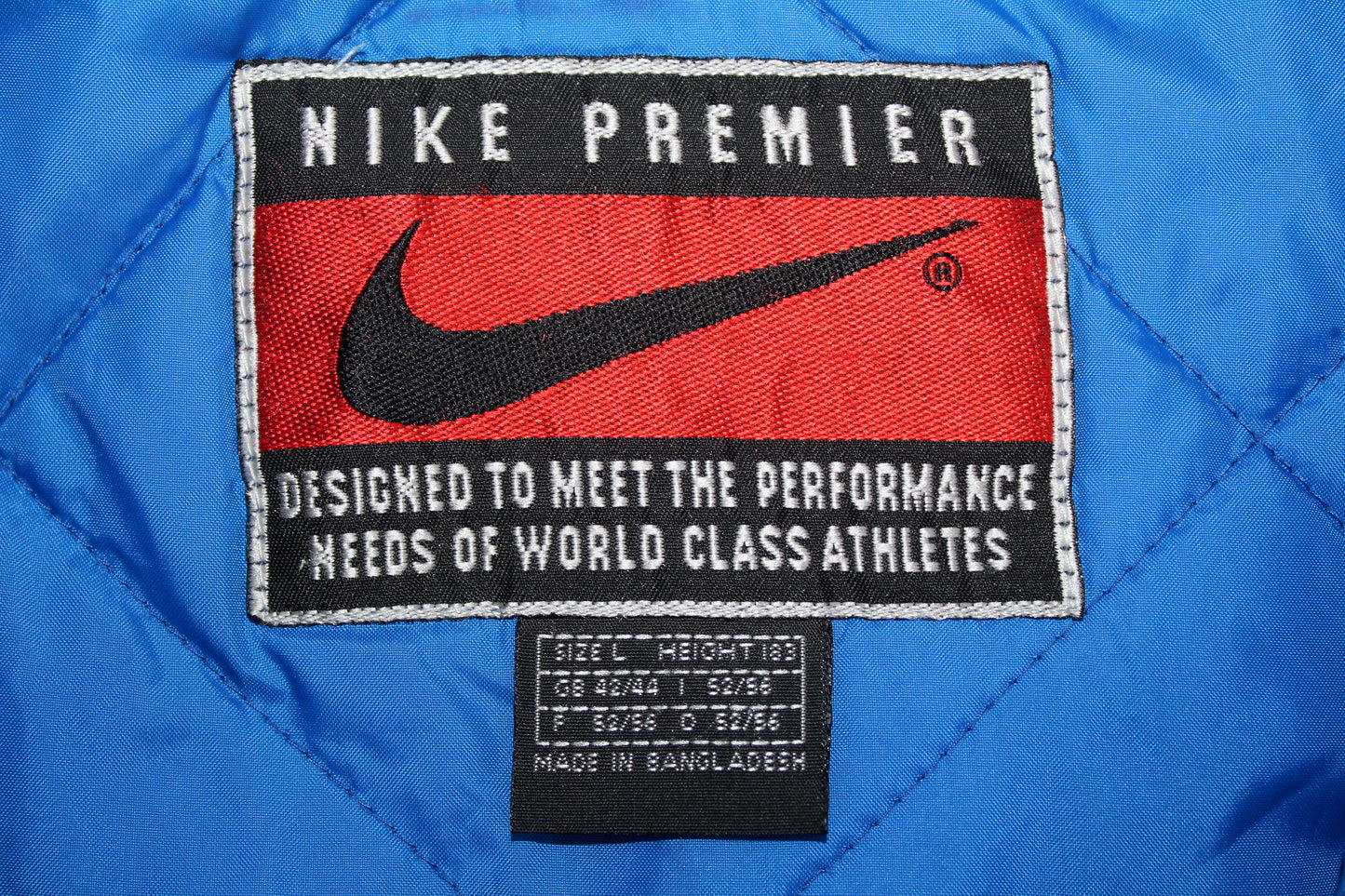 VINTAGE NIKE ITALY 1996-97 PADDED BENCH COAT JACKET LARGE