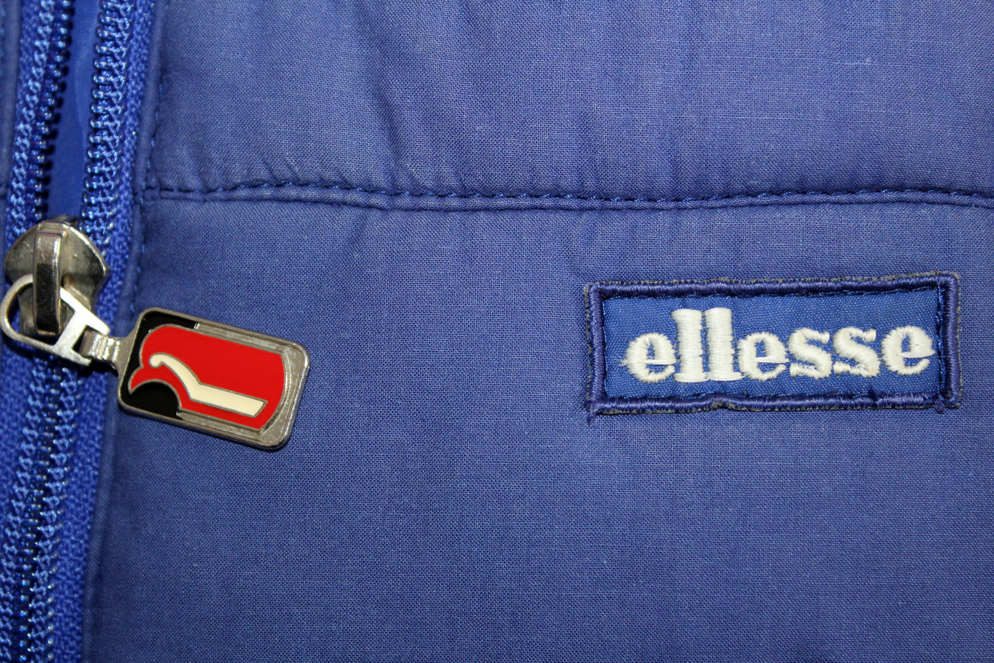 ELLESSE PENGUIN 80'S VINTAGE SKI PUFFER JACKET SMALL