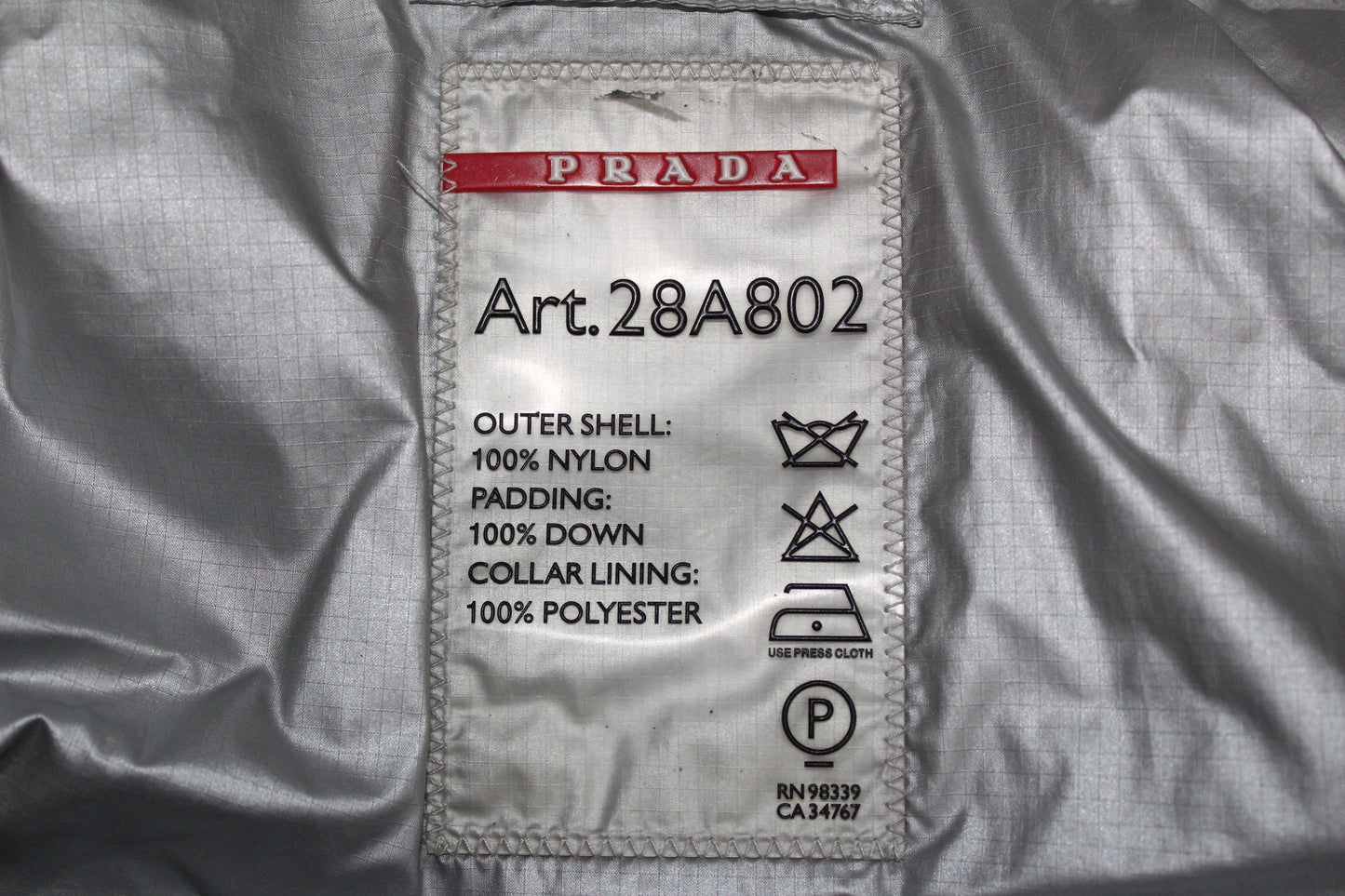 PRADA 90'S VINTAGE PUFFER DOWN SKI JACKET SMALL (WOMEN'S)