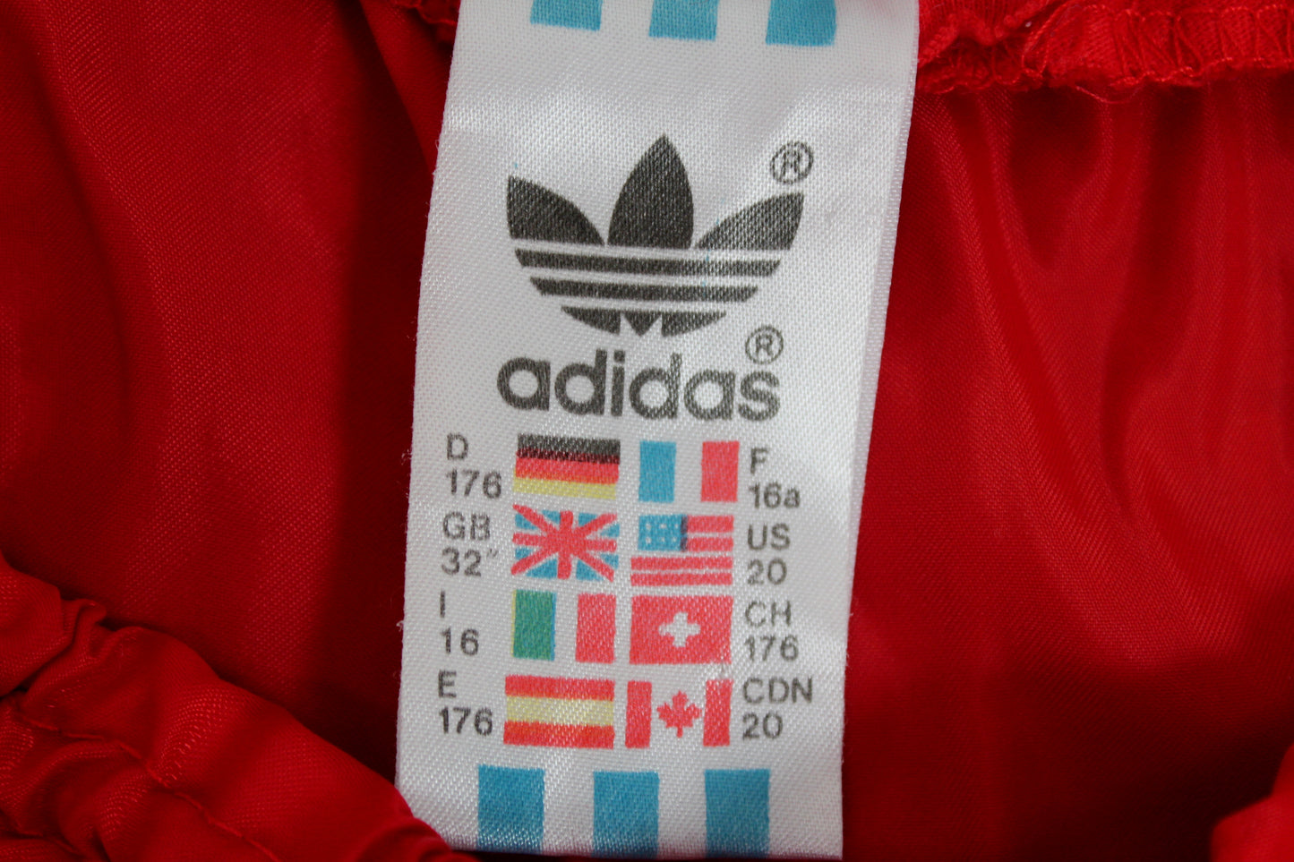 ADIDAS 80'S VINTAGE RUNNING SPRINTER NYLON SHORTS MEDIUM