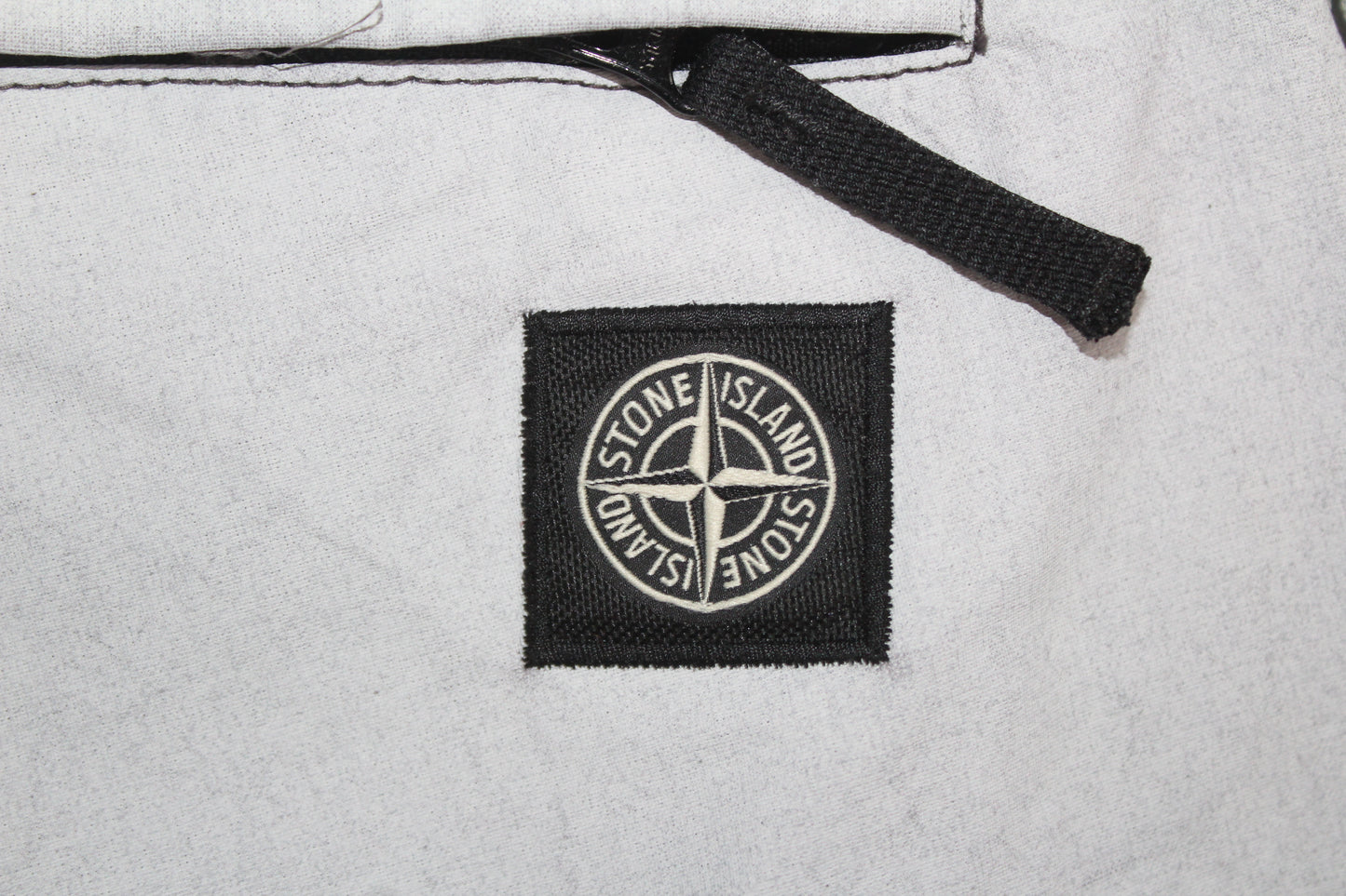 STONE ISLAND SS 2019 TYPE RE BERMUDA CARGO SHORTS W 33" LARGE