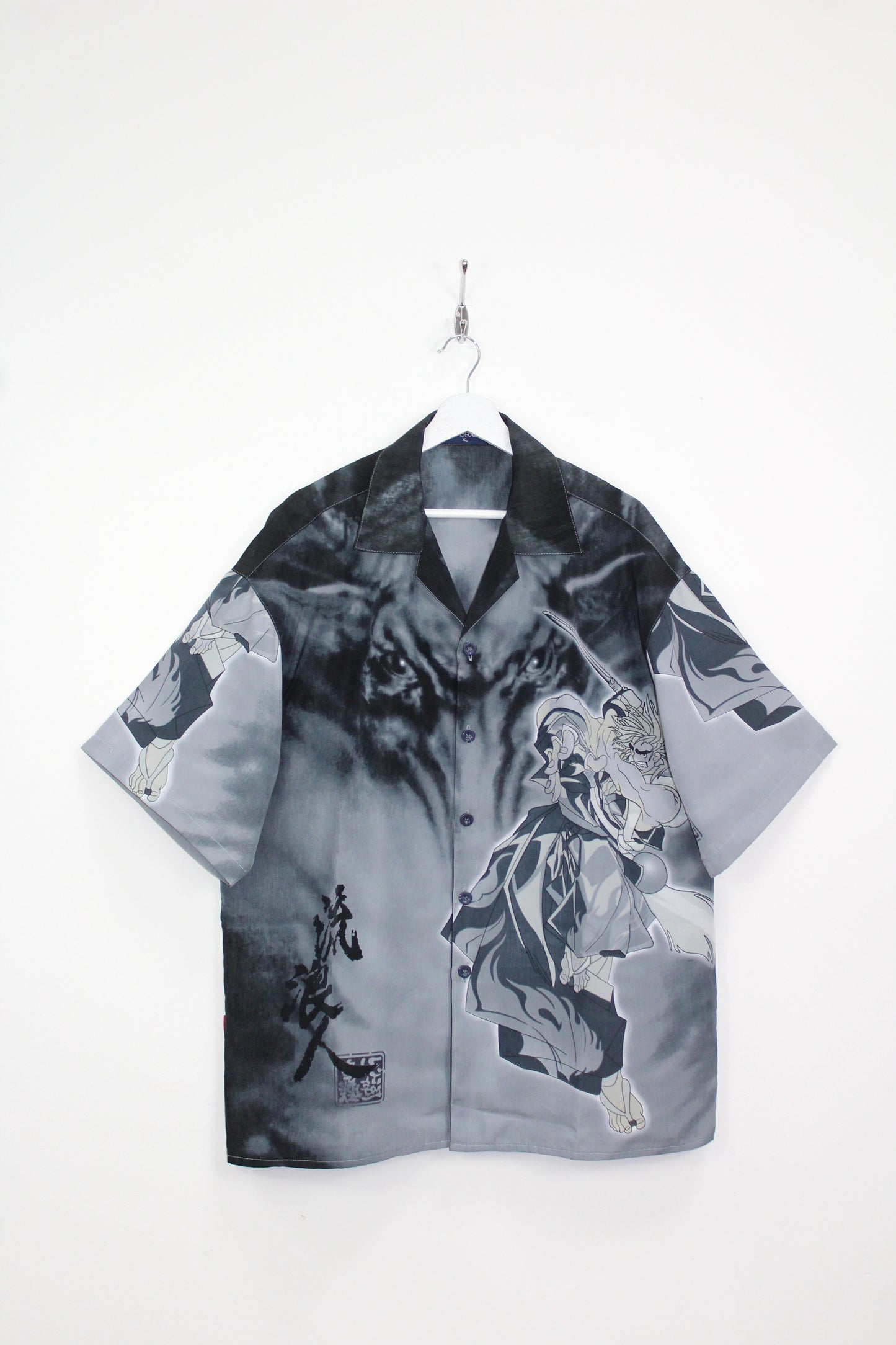 VINTAGE SNOW DRAGON SHORT SLEEVE BUTTON DOWN SAMURAI SHIRT XL