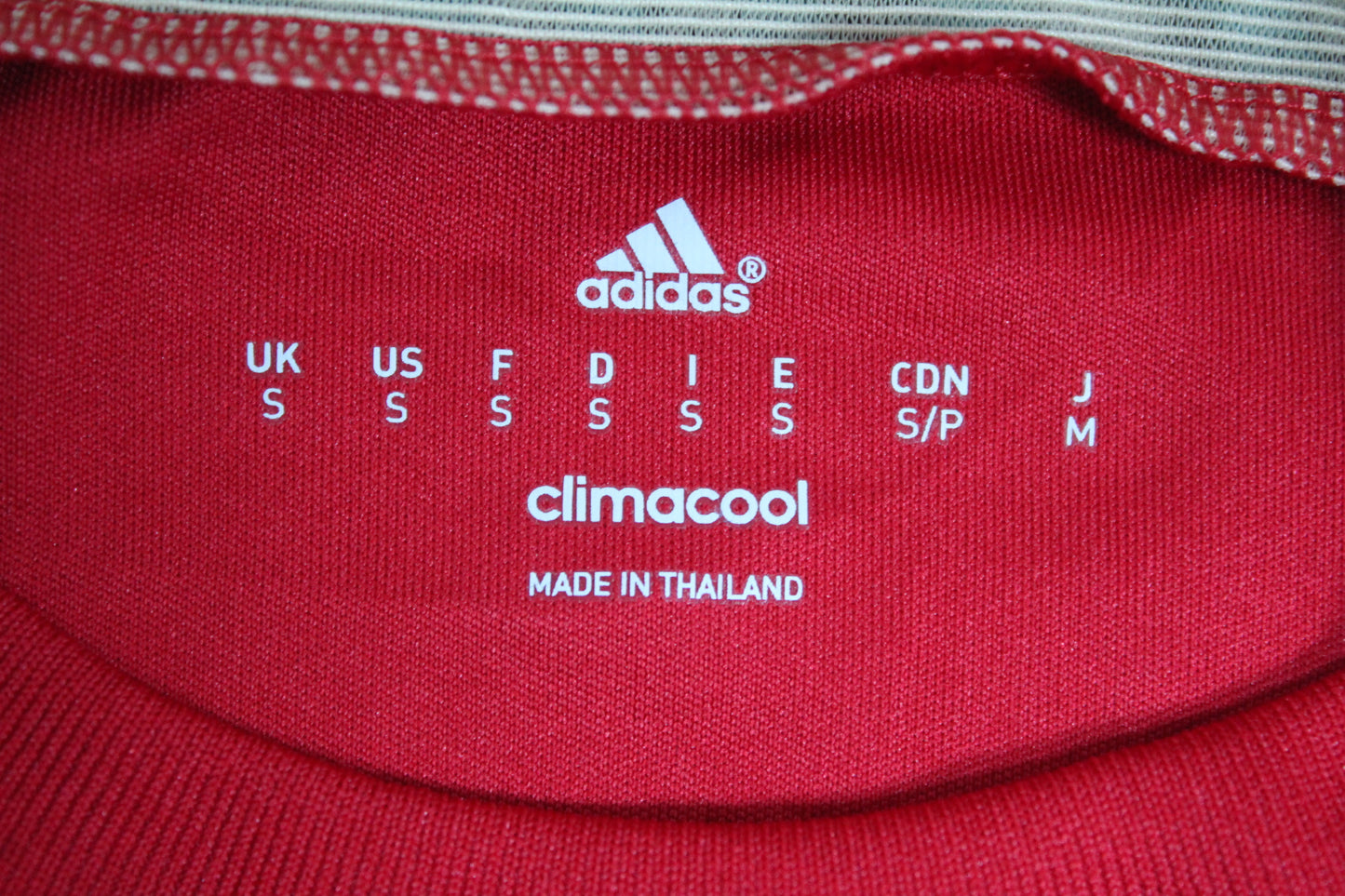 SPAIN WORLD CUP 2014 ADIDAS HOME FOOTBALL SHIRT SMALL