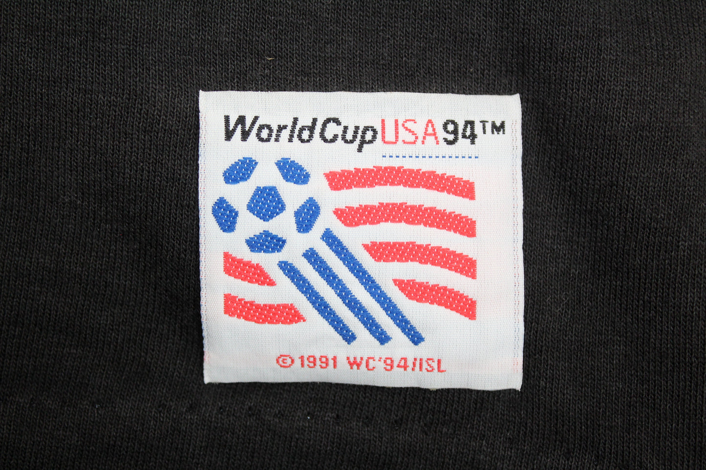 VINTAGE WORLD CUP USA 1994 FOOTBALL T-SHIRT LARGE
