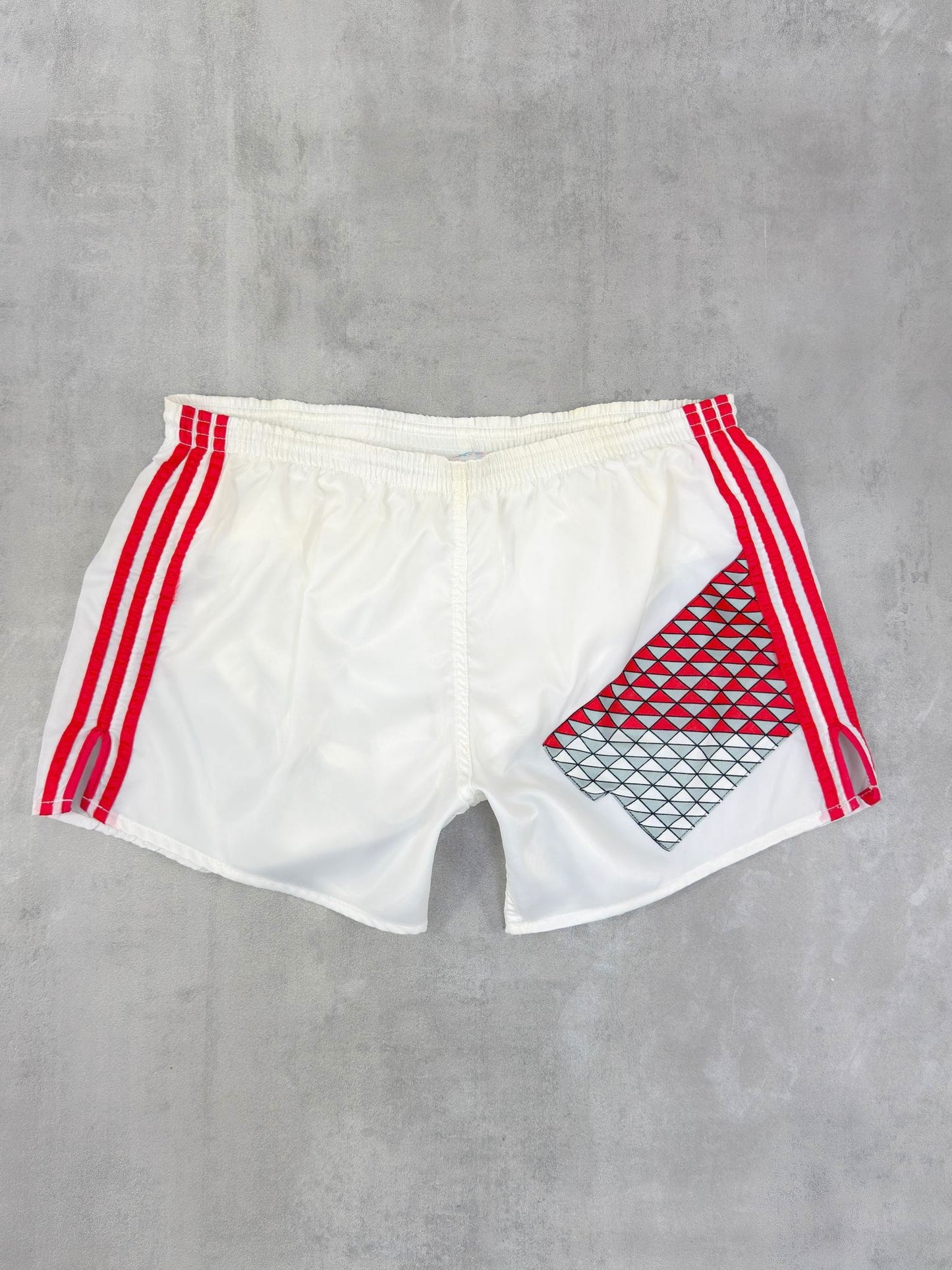 ADIDAS VENTEX VINTAGE CZECH REPUBLIC WORLD CUP 1990 HOME FOOTBALL SHORTS LARGE