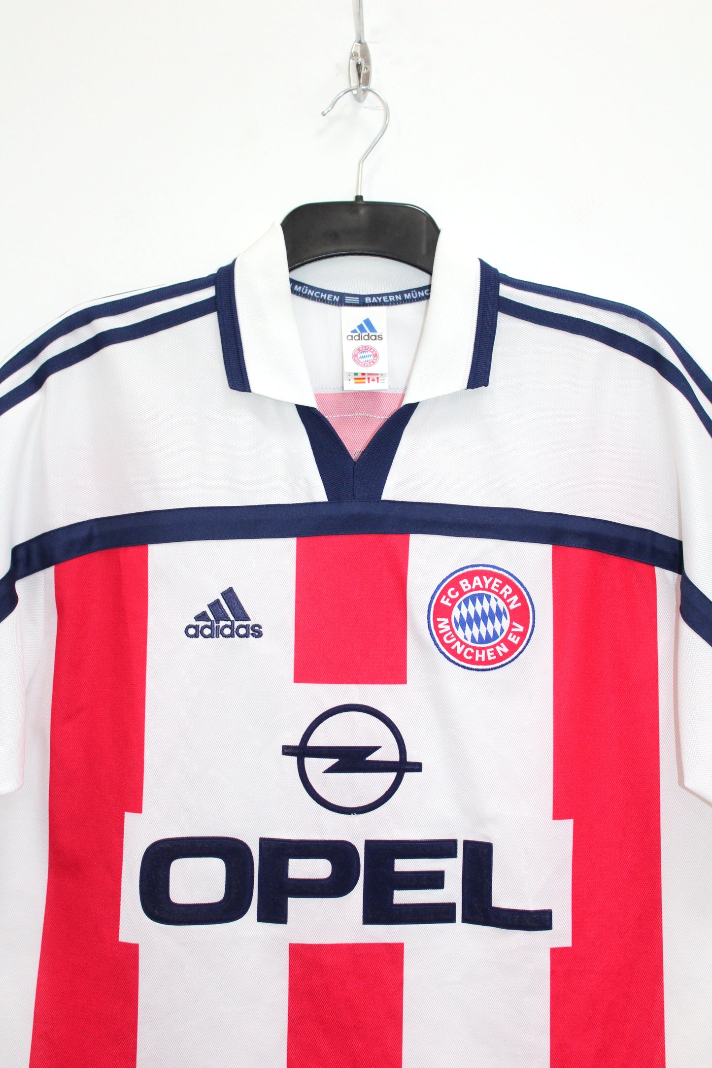 BAYERN MUNICH 2000-2001 VINTAGE ADIDAS AWAY FOOTBALL SHIRT SANTA CRUZ #24 LARGE