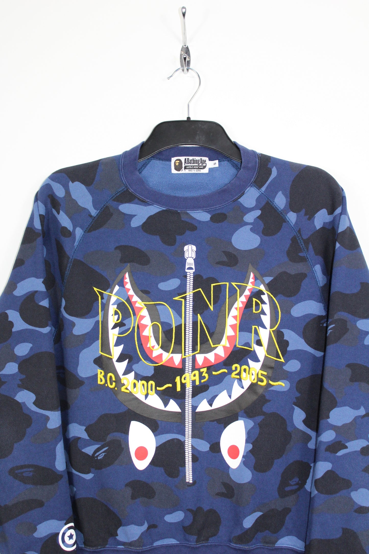 BAPE COLOR CAMO PONR SHARK CREW NECK SWEATSHIRT