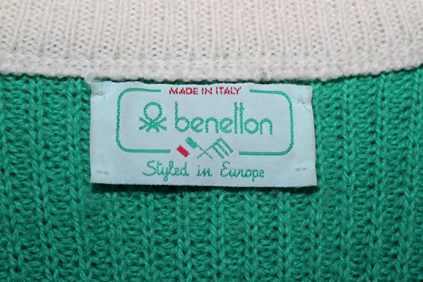 BENETTON 90'S VINTAGE KNIT WOOL CARDIGAN LARGE