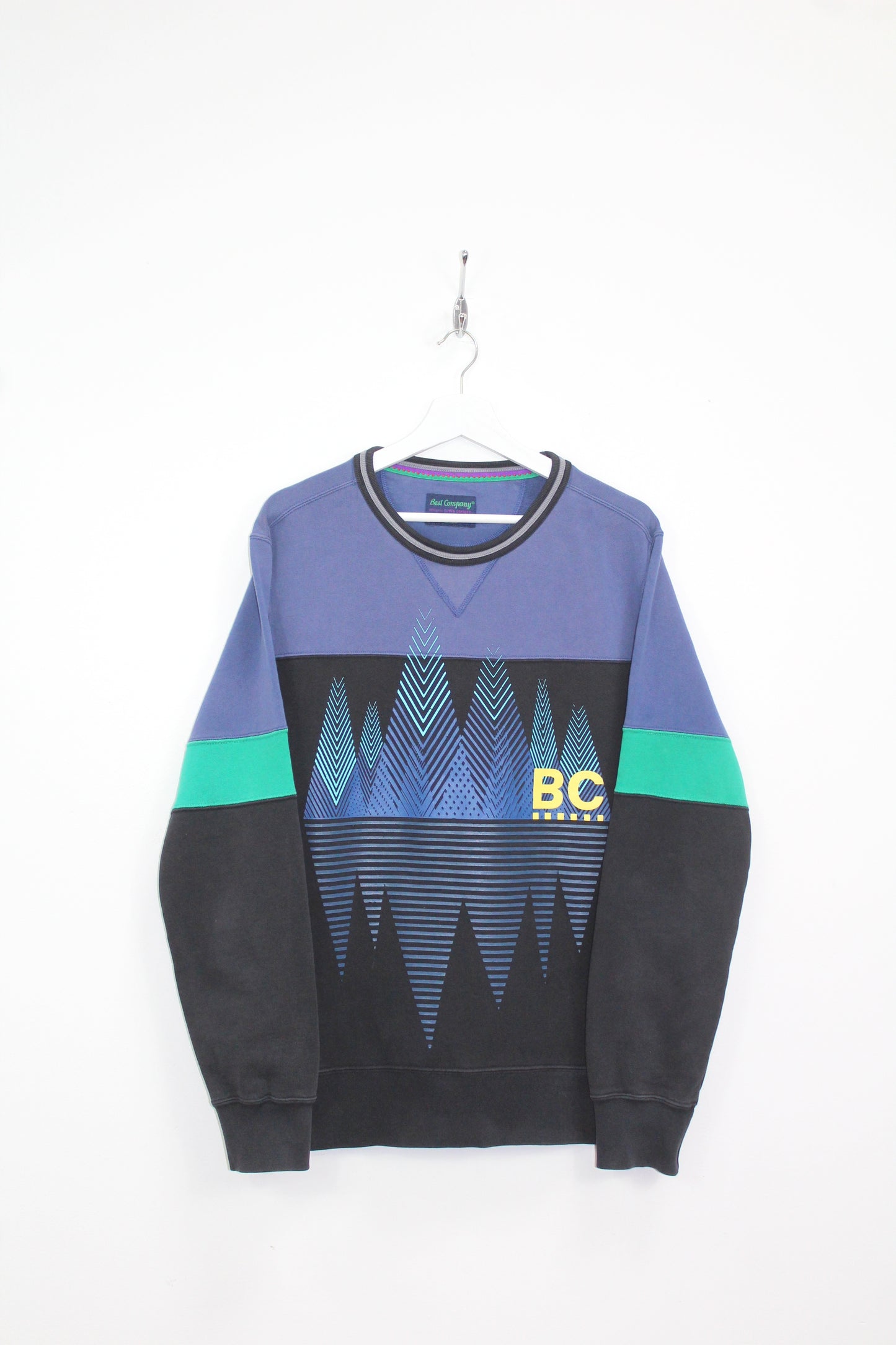BEST COMPANY SPELL OUT SWEATSHIRT LARGE