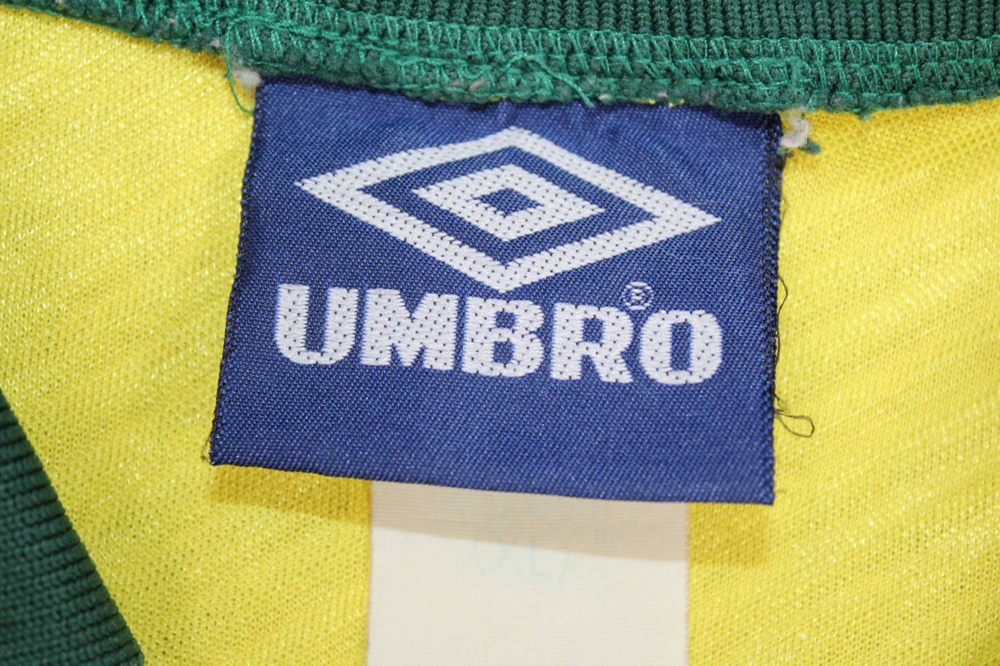 VINTAGE BRAZIL 1994-96 UMBRO HOME FOOTBALL SHIRT XL