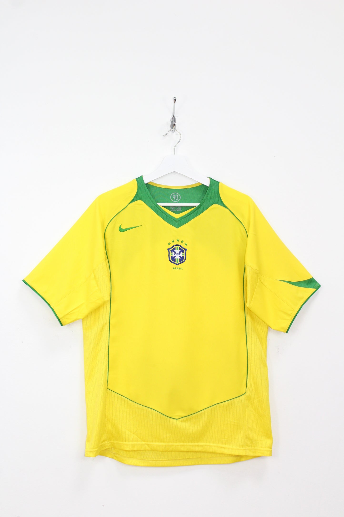 VINTAGE BRAZIL 2004 NIKE HOME FOOTBALL SHIRT MEDIUM