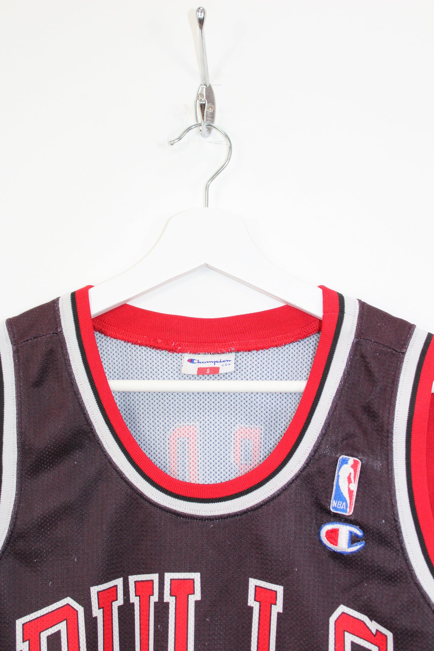 CHAMPION VINTAGE CHICAGO BULLS 1997-98 #23 JORDAN JERSEY SMALL