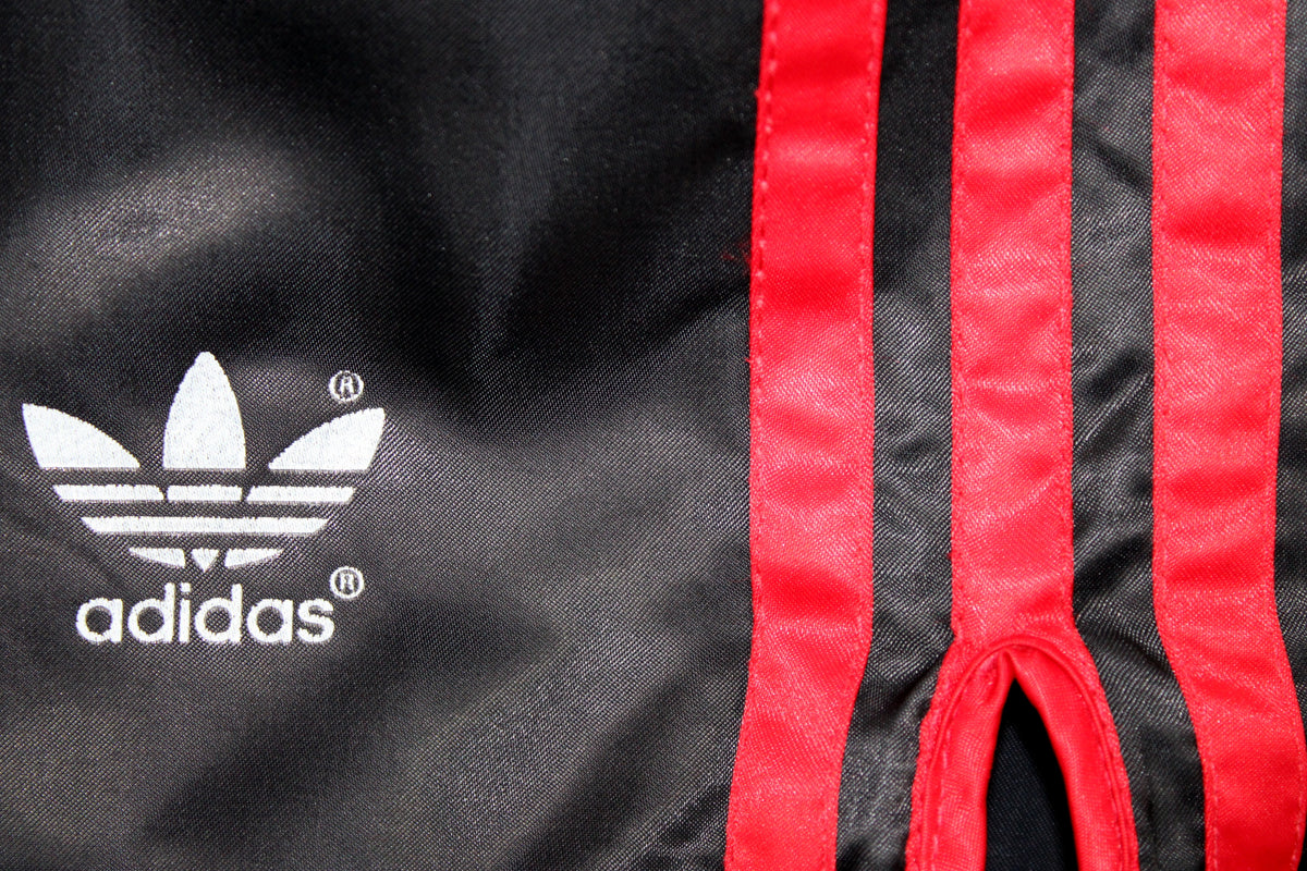 ADIDAS 80'S VINTAGE SHINY RUNNING SPRINTER NYLON SHORTS D4 SMALL