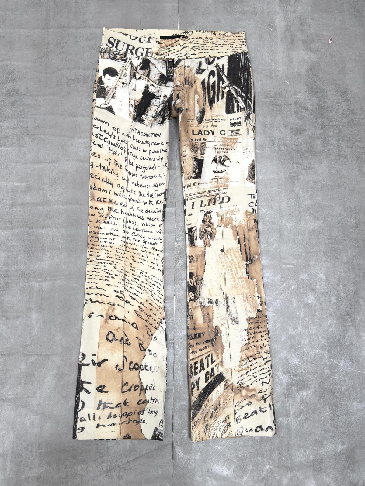 JUST CAVALLI VINTAGE SS 2004 MAGAZINE NEWSPAPERS PRINT BOOT CUT JEANS W 30" x L 32"