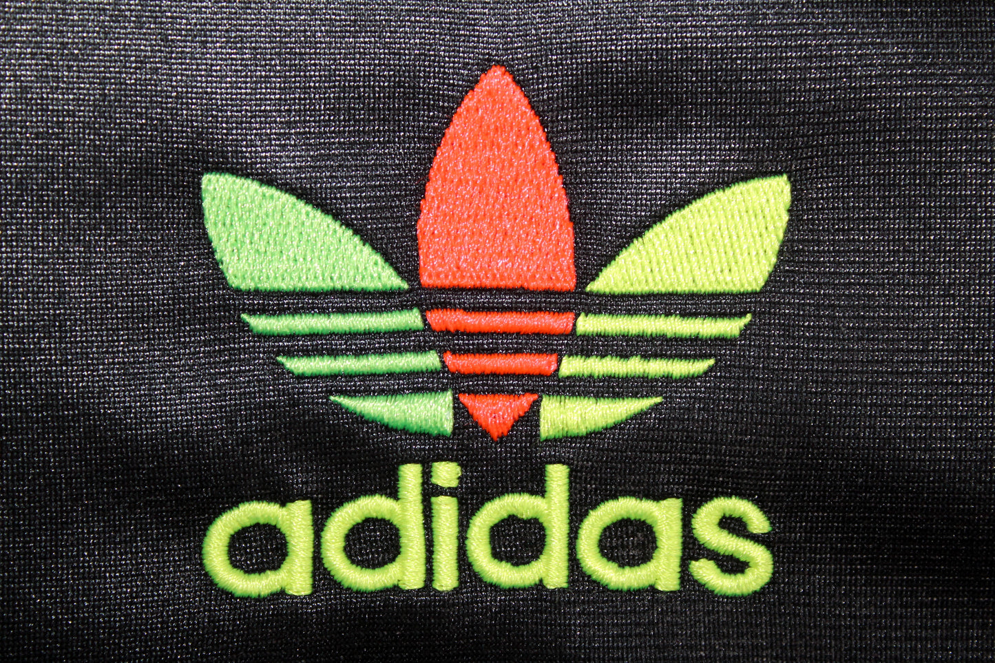 ADIDAS CHILE 62 SHINY SUPERSTAR RASTA TRACKSUIT TOP JACKET SMALL