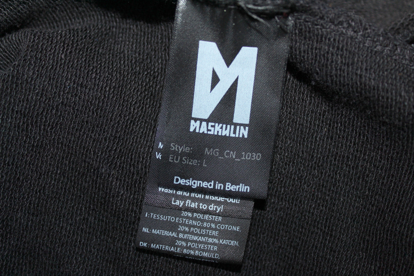 MASKULIN CARLO COLUCCI LIMITED EDITION CREW NECK SWEATSHIRT LARGE