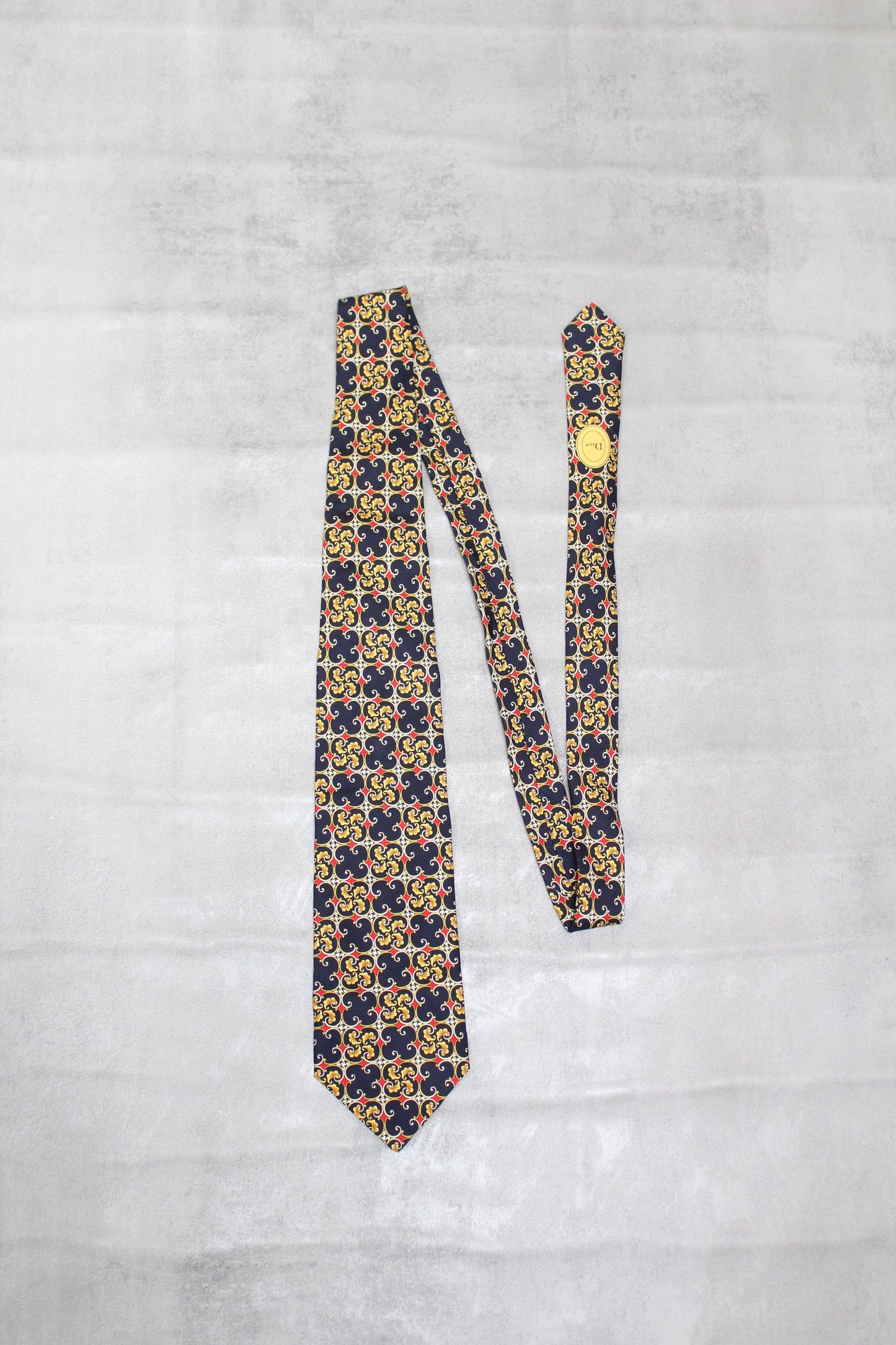 VINTAGE CHRISTIAN DIOR BAROQUE PATTERN SILK TIE