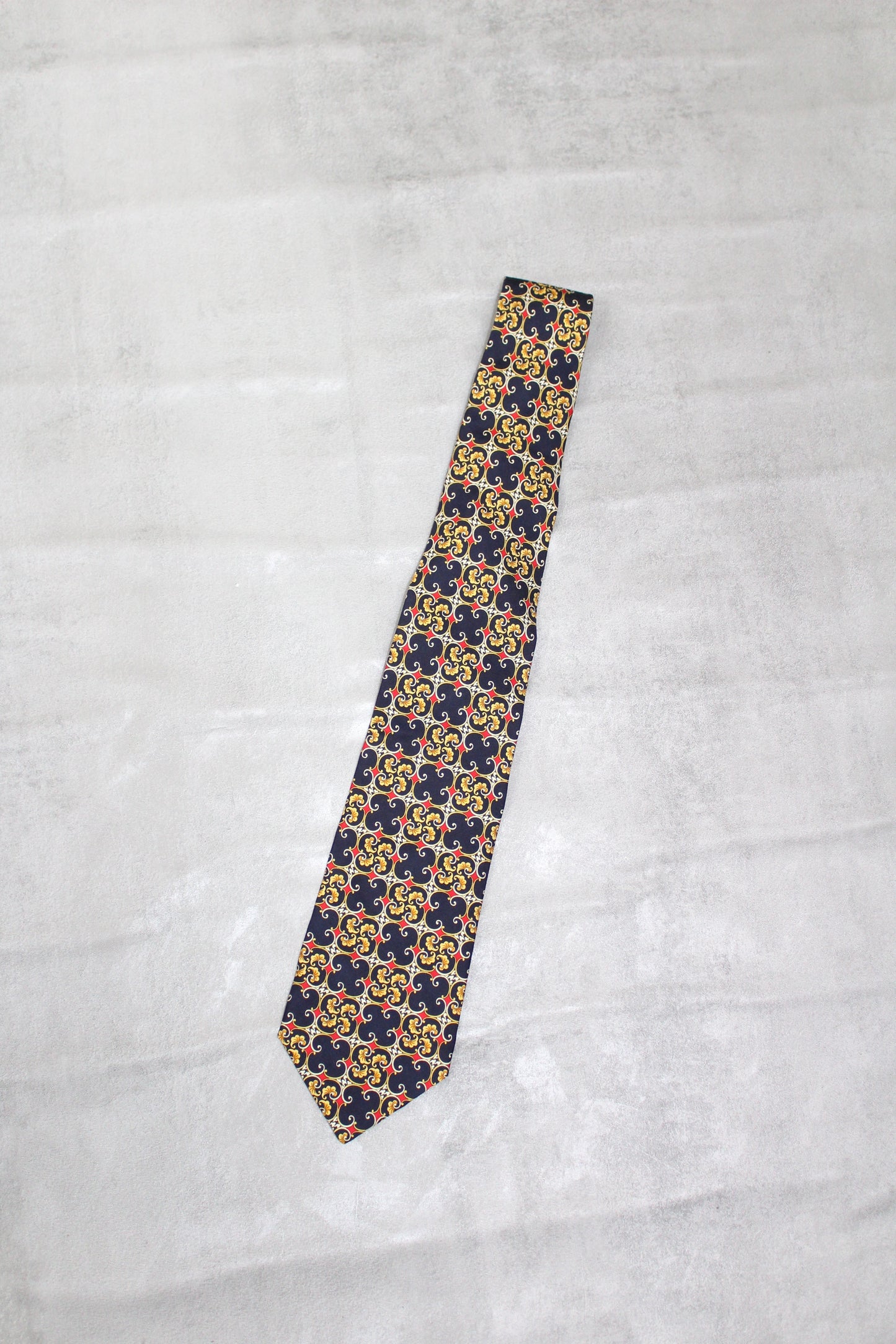 VINTAGE CHRISTIAN DIOR BAROQUE PATTERN SILK TIE