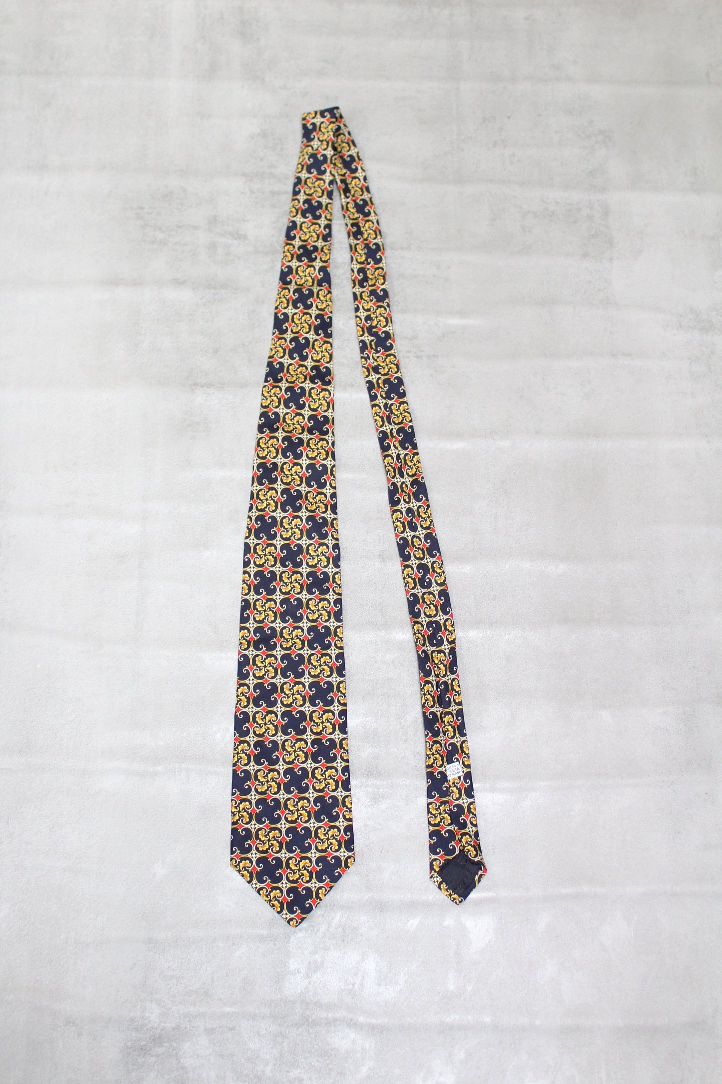 VINTAGE CHRISTIAN DIOR BAROQUE PATTERN SILK TIE