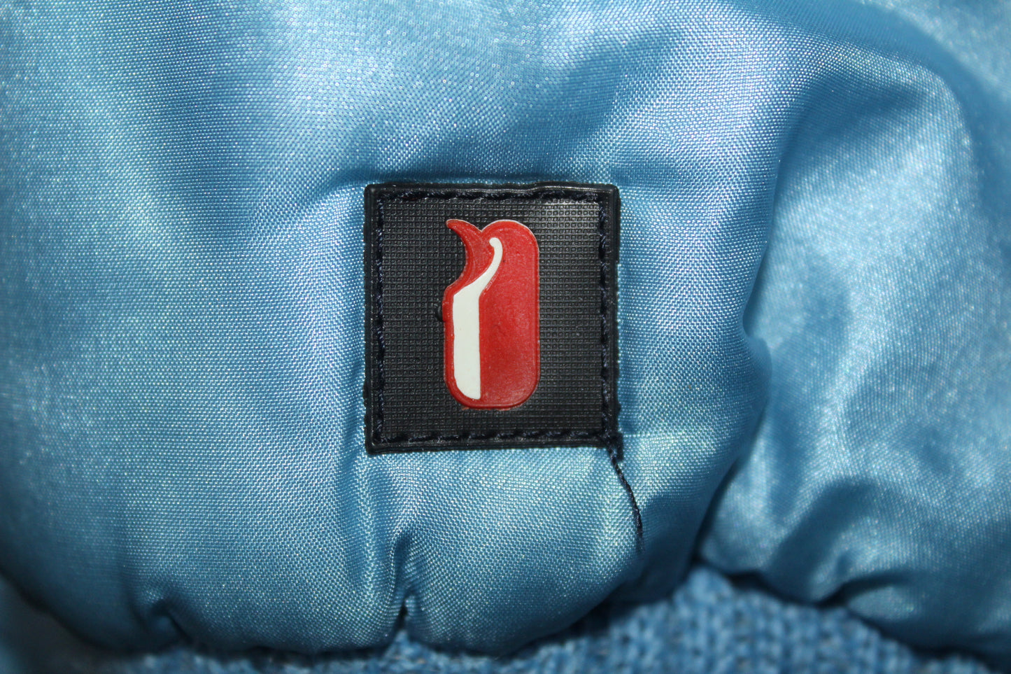 ELLESSE PENGUIN 80'S VINTAGE SKI PUFFER JACKET MEDIUM