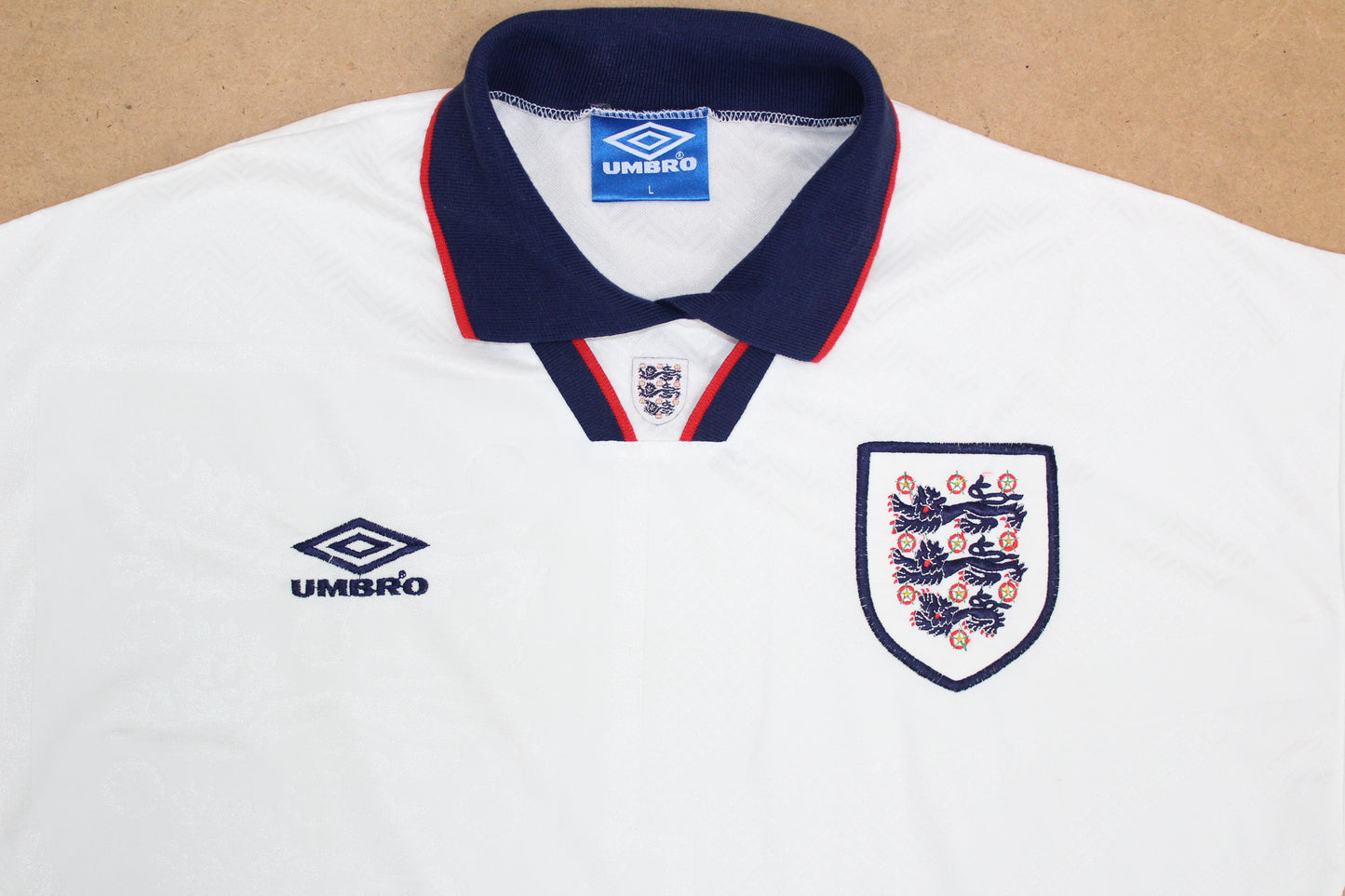 ENGLAND 1993-1995 VINTAGE UMBRO HOME FOOTBALL SHIRT LARGE