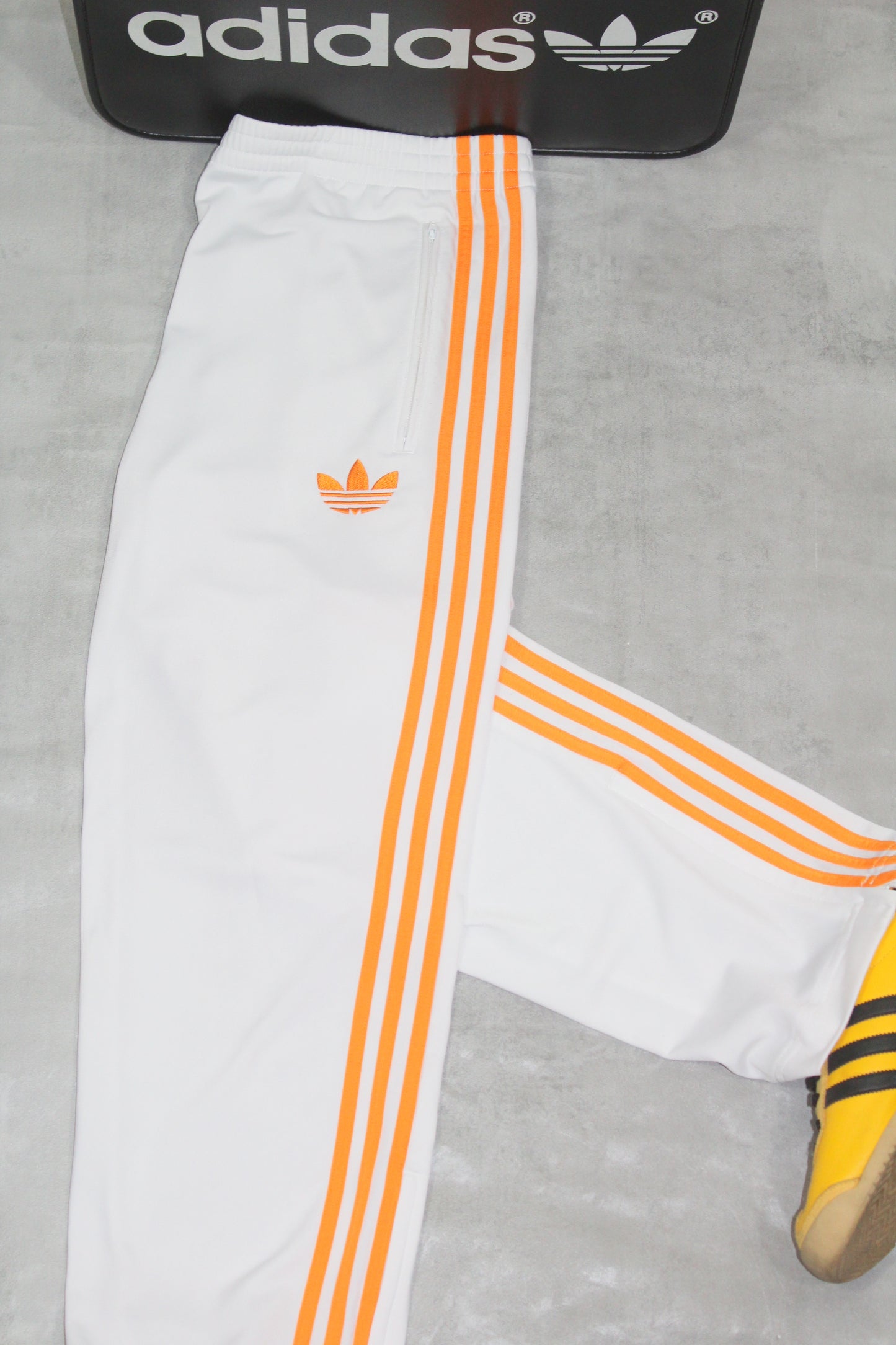 ADIDAS ORIGINALS ADICOLOR FIREBIRD TRACKSUIT BOTTOMS MEDIUM