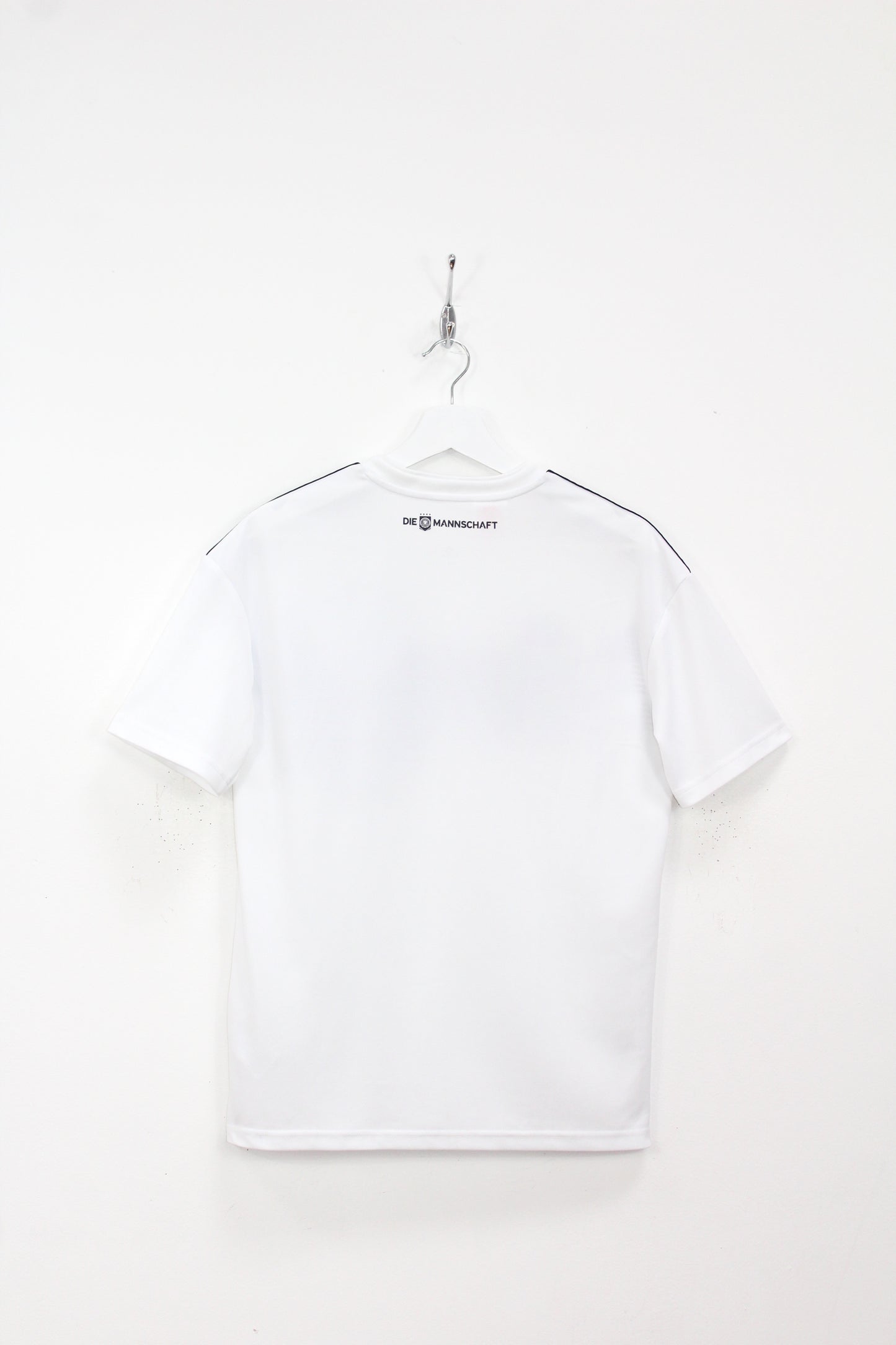 GERMANY WORLD CUP 2018 ADIDAS HOME FOOTBALL SHIRT SMALL