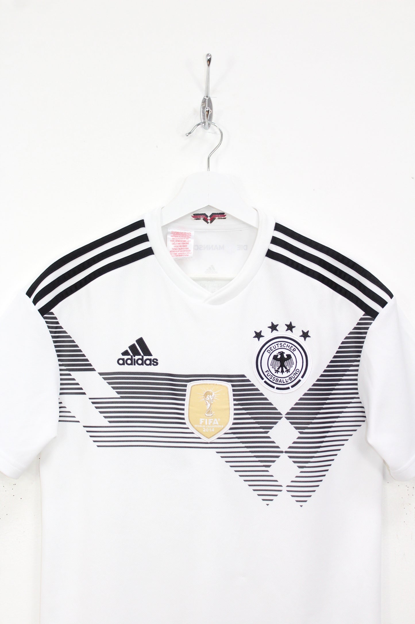 GERMANY WORLD CUP 2018 ADIDAS HOME FOOTBALL SHIRT SMALL