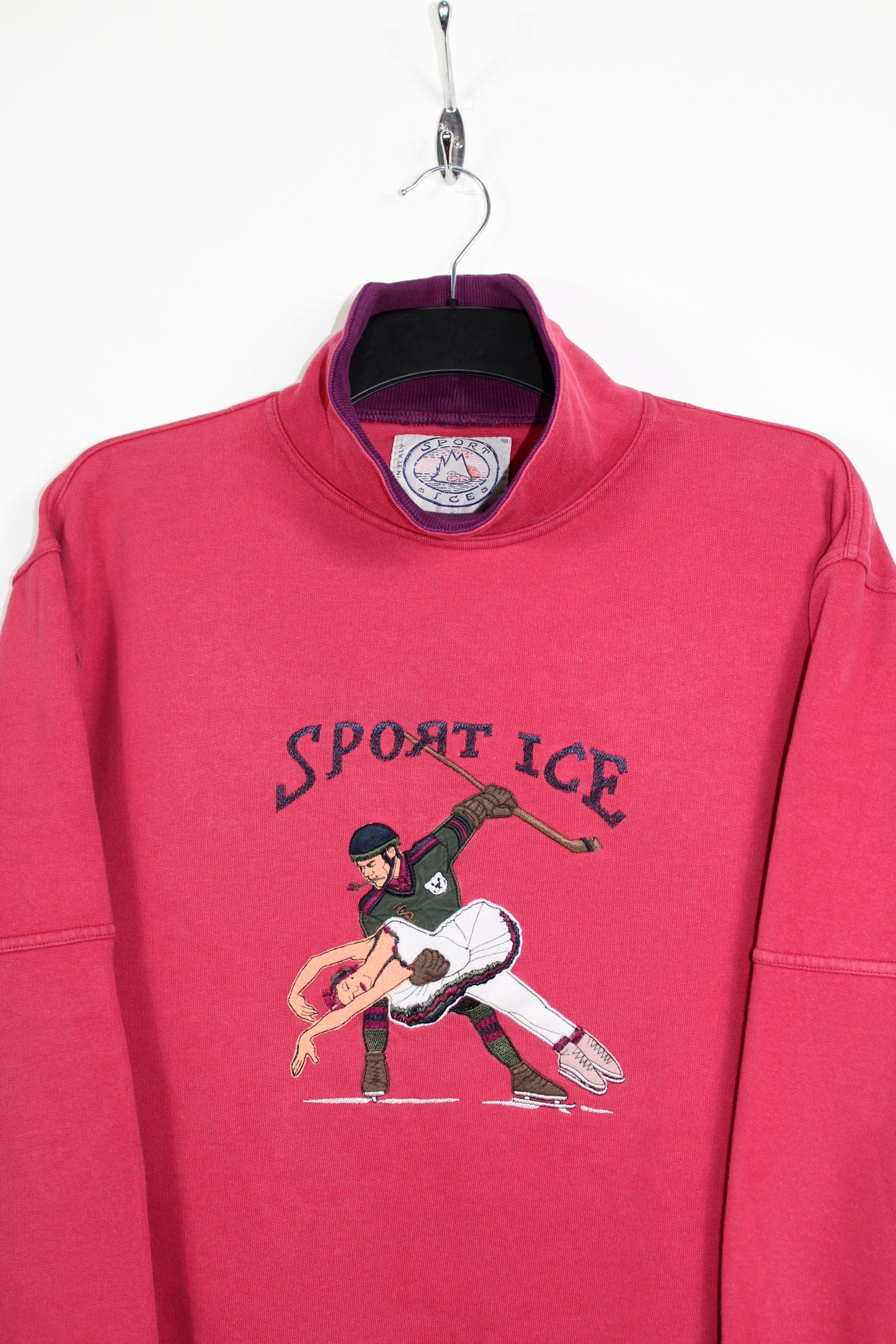 ICEBERG SPORT ICE 80'S VINTAGE EMBROIDERED FIGURE ICE SKATING SCENE SWEATSHIRT SMALL