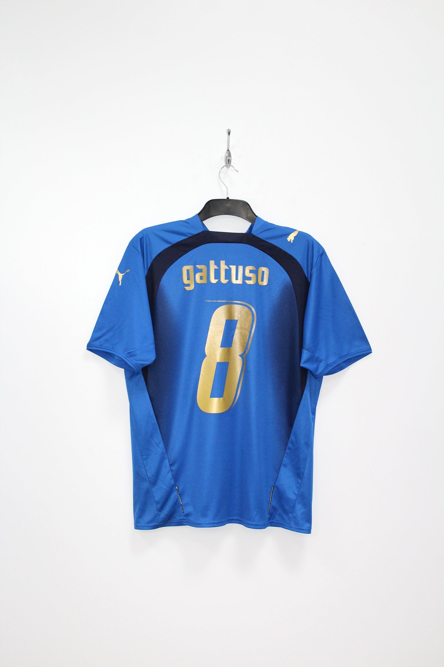 ITALY 2006 PUMA HOME FOOTBALL SHIRT GATTUSO #8 MEDIUM