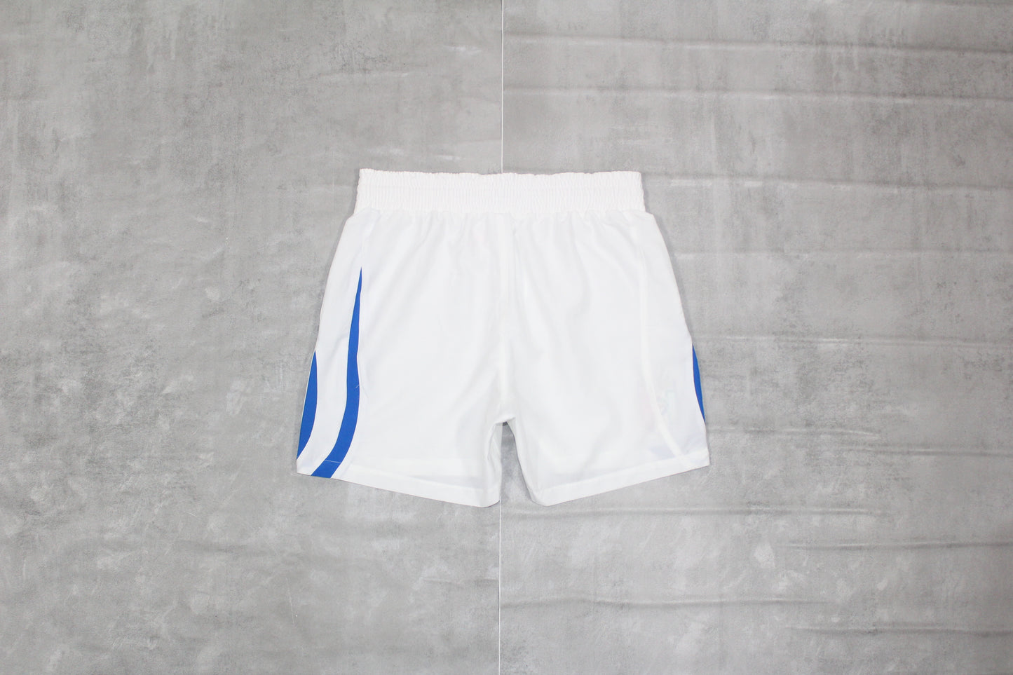 PUMA ITALY 2010-12 HOME FOOTBALL SHORTS SMALL