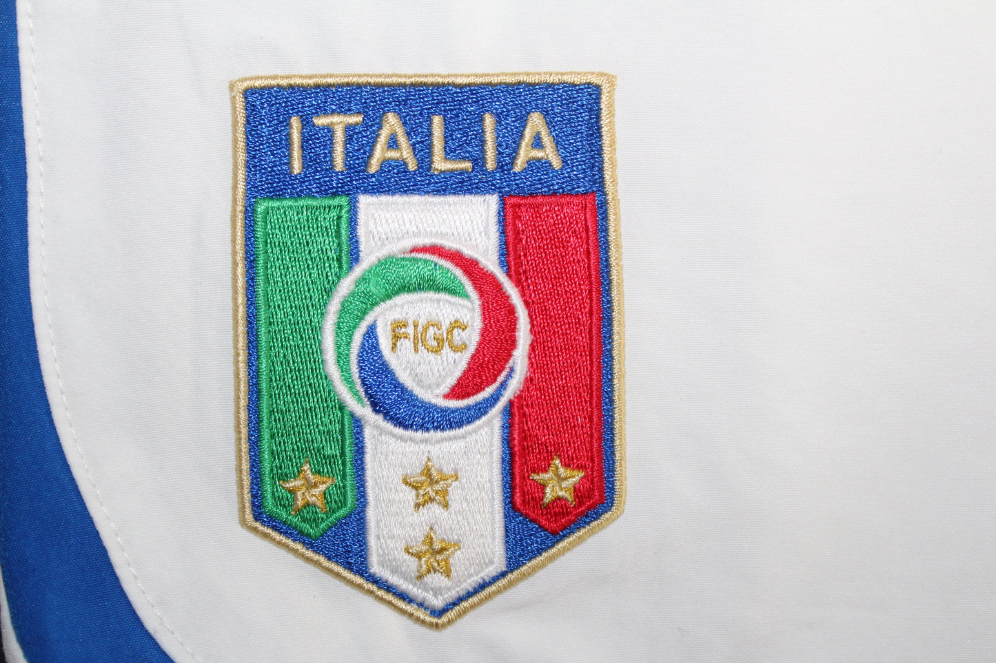 PUMA ITALY 2010-12 HOME FOOTBALL SHORTS SMALL