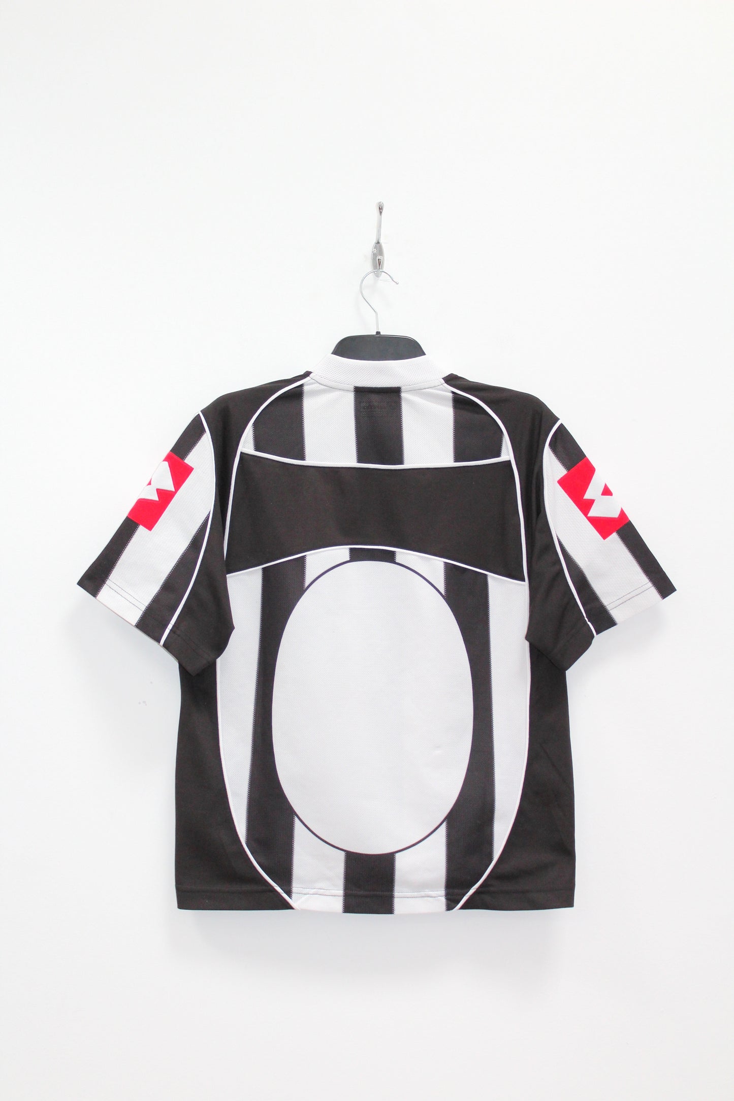 JUVENTUS 2002-03 VINTAGE LOTTO HOME FOOTBALL SHIRT MEDIUM