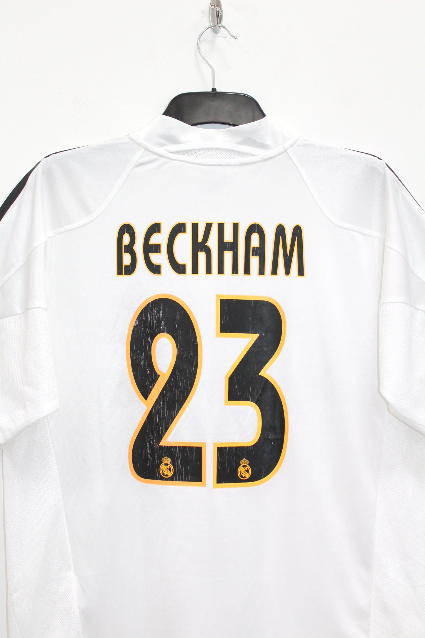 REAL MADRID 2004-05 ADIDAS HOME FOOTBALL SHIRT BECKHAM #23 MEDIUM