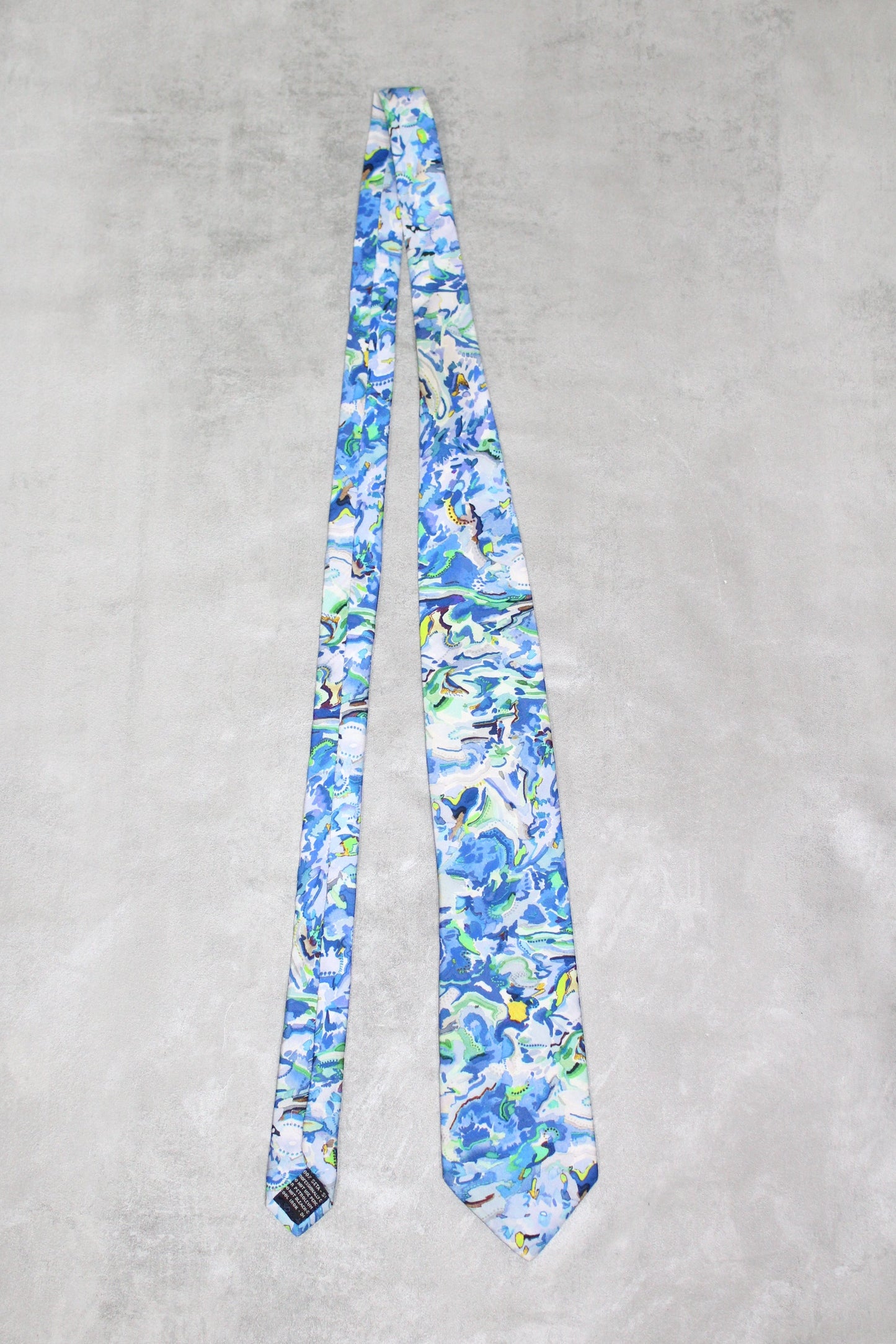 VINTAGE MISSONI BLUE ABSTRACT PATTERN SILK TIE