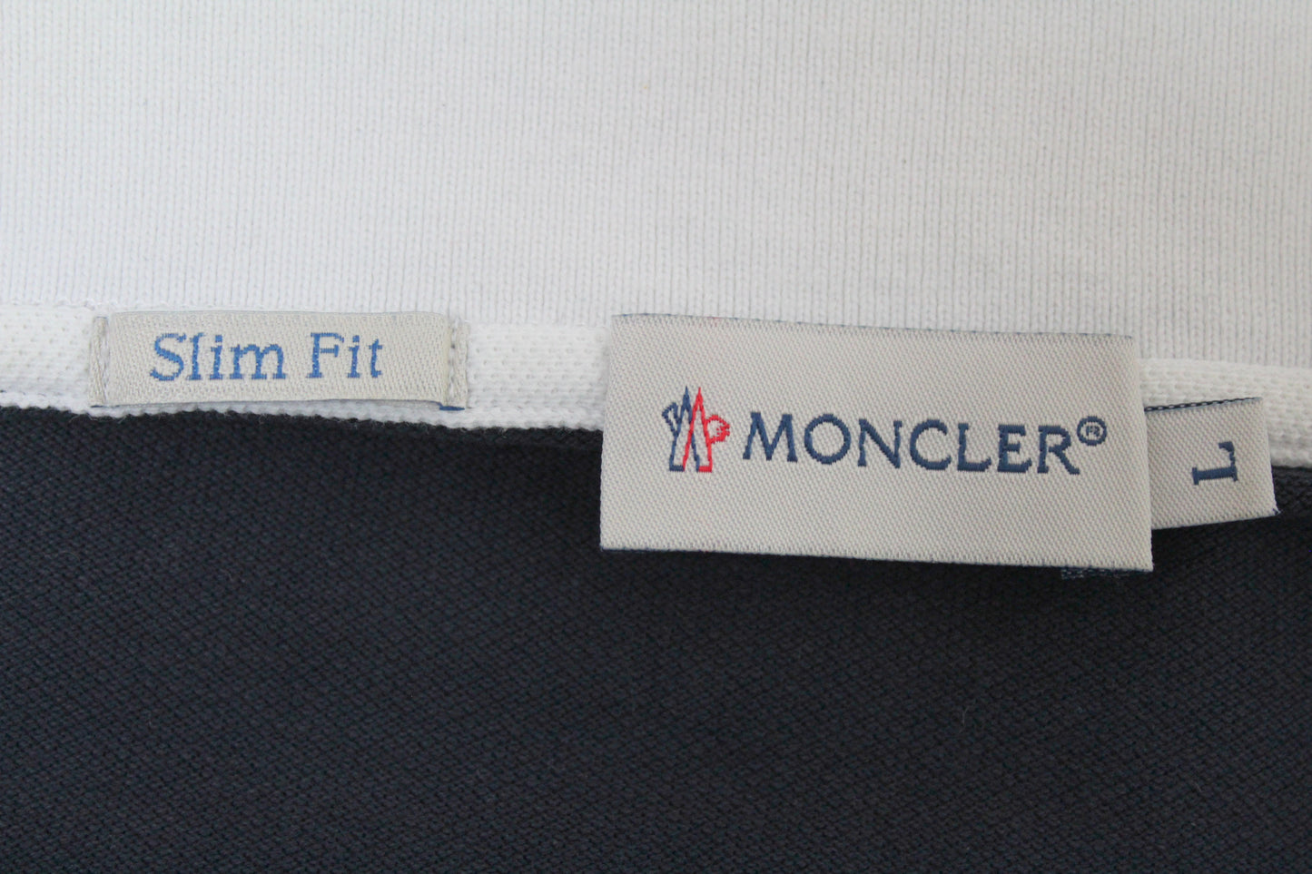 MONCLER EMBROIDERED LOGO SHORT SLEEVE SLIM FIT POLO SHIRT LARGE