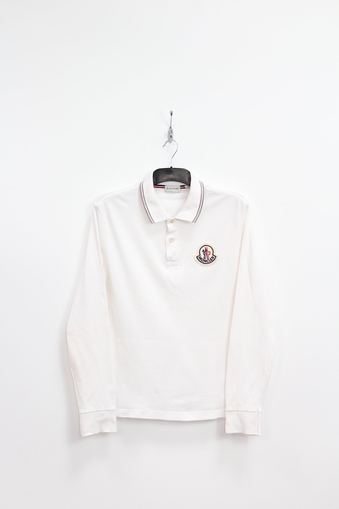 MONCLER EMBROIDERED LOGO LONG SLEEVE SLIM FIT POLO SHIRT MEDIUM