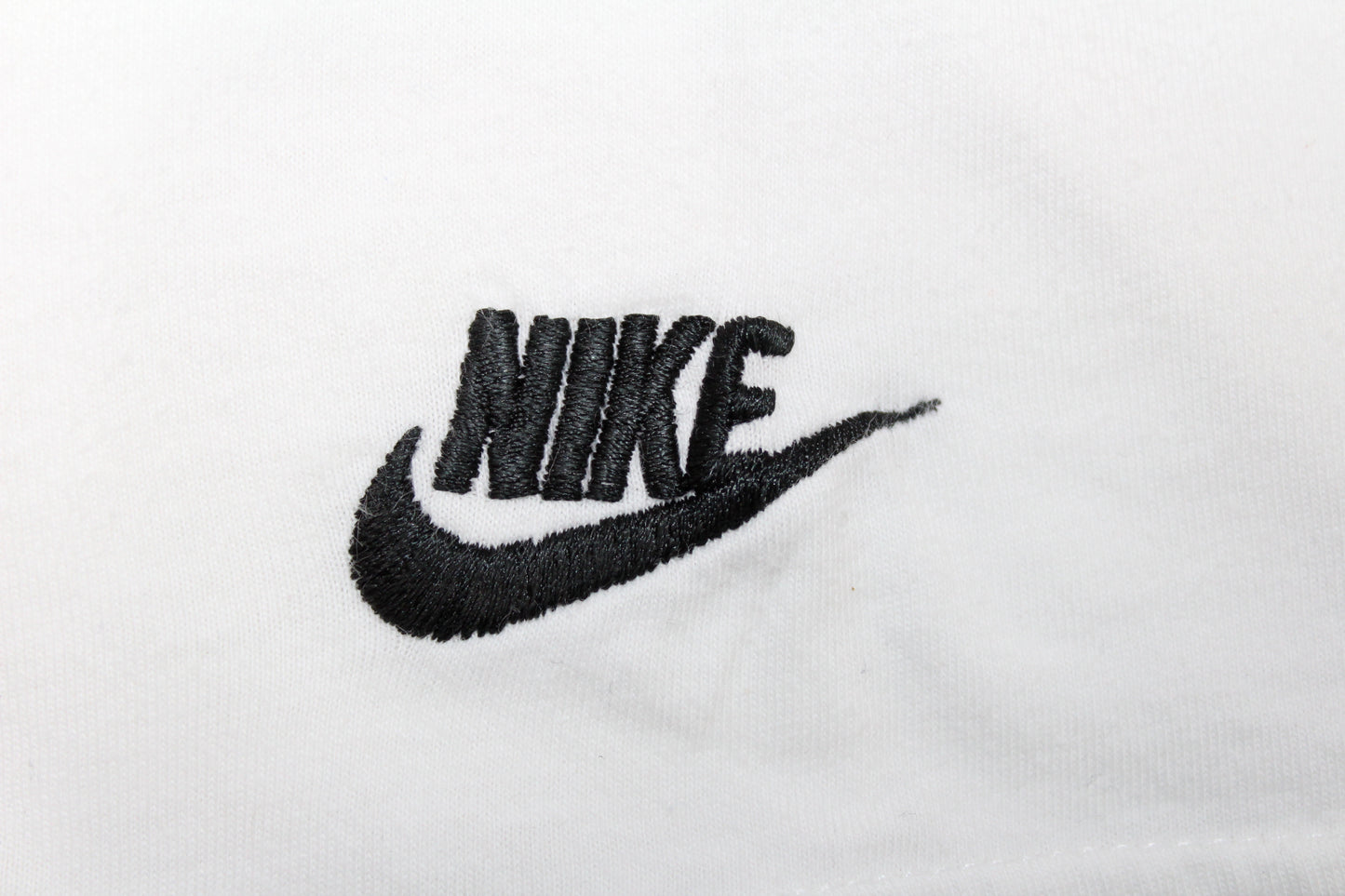 NIKE 90'S VINTAGE ALL OVER PRINT T-SHIRT XL