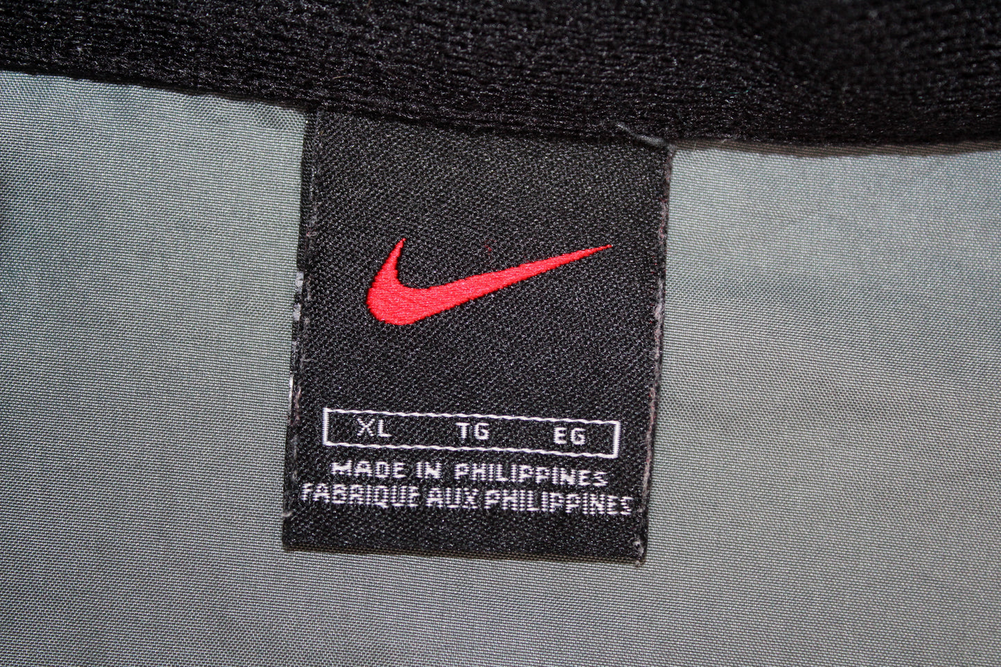 NIKE 90'S VINTAGE 1/4 ZIP WINDBREAKER JACKET XL