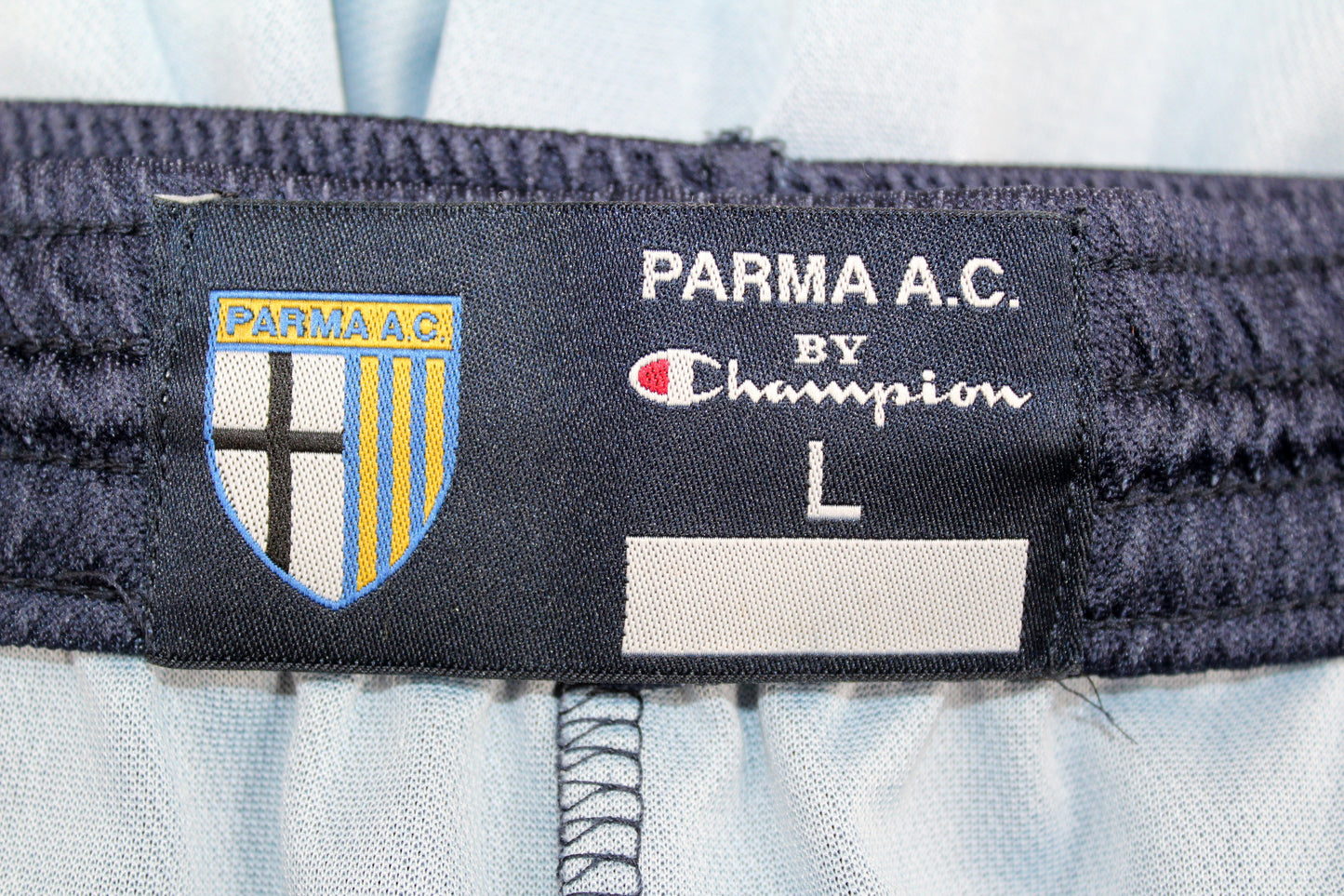 PARMA 2000-01 CHAMPION HOME FOOTBALL SHORTS LARGE