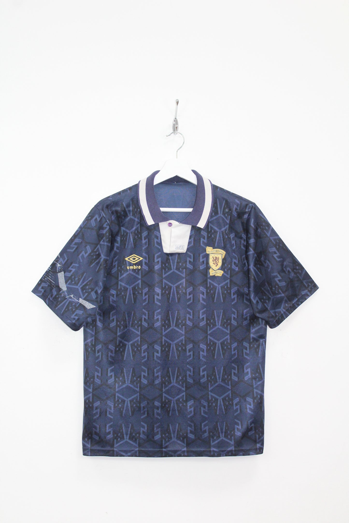 VINTAGE SCOTLAND 1991-94 UMBRO HOME FOOTBALL SHIRT LARGE