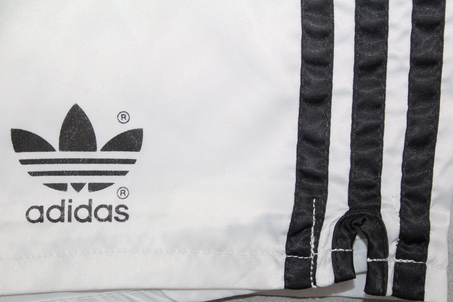 ADIDAS 80'S VINTAGE SHINY RUNNING SPRINTER NYLON SHORTS D6 LARGE